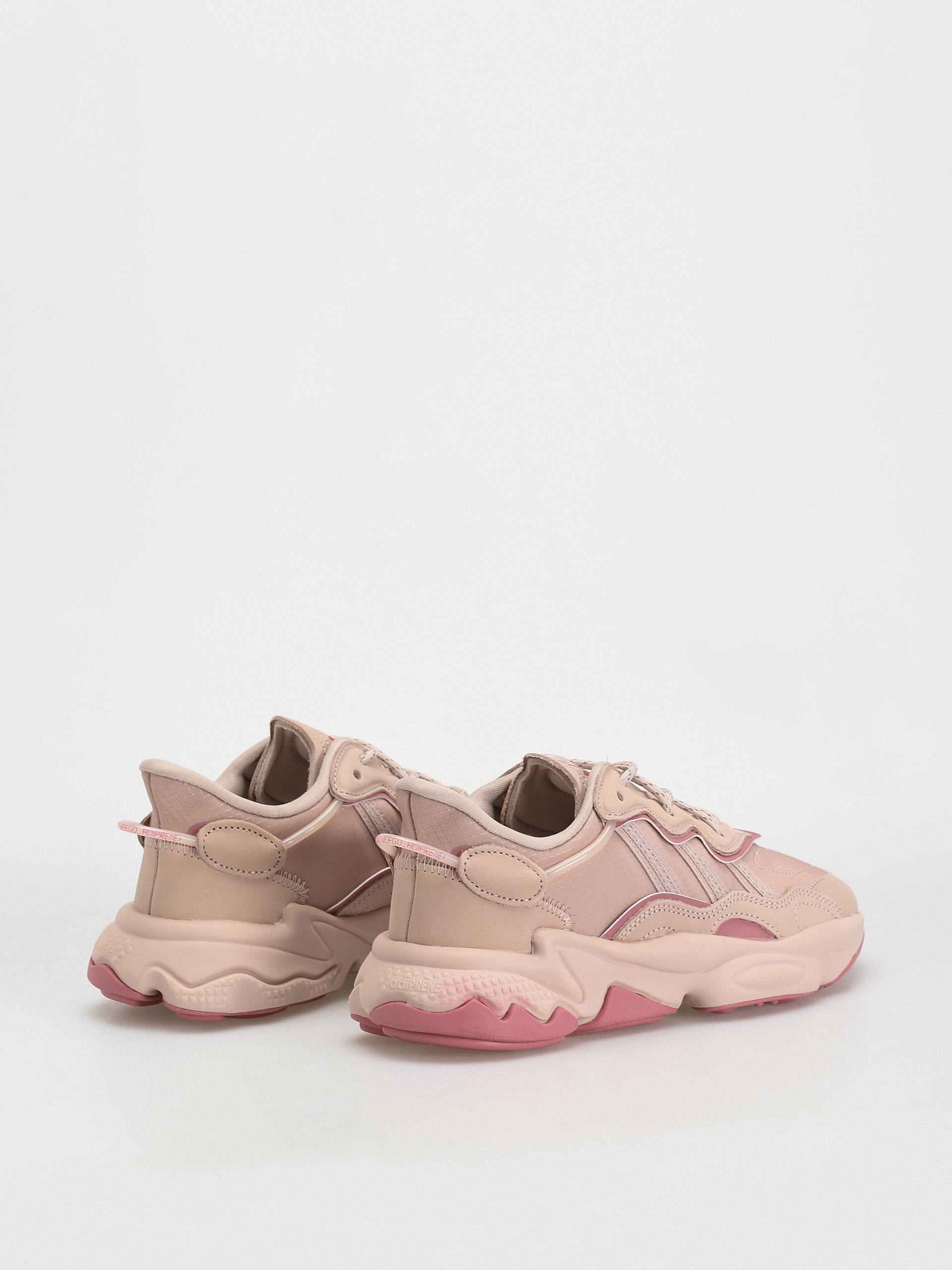 adidas Originals Ozweego Cipők Wmn (wontau/pnkstr/wontau)