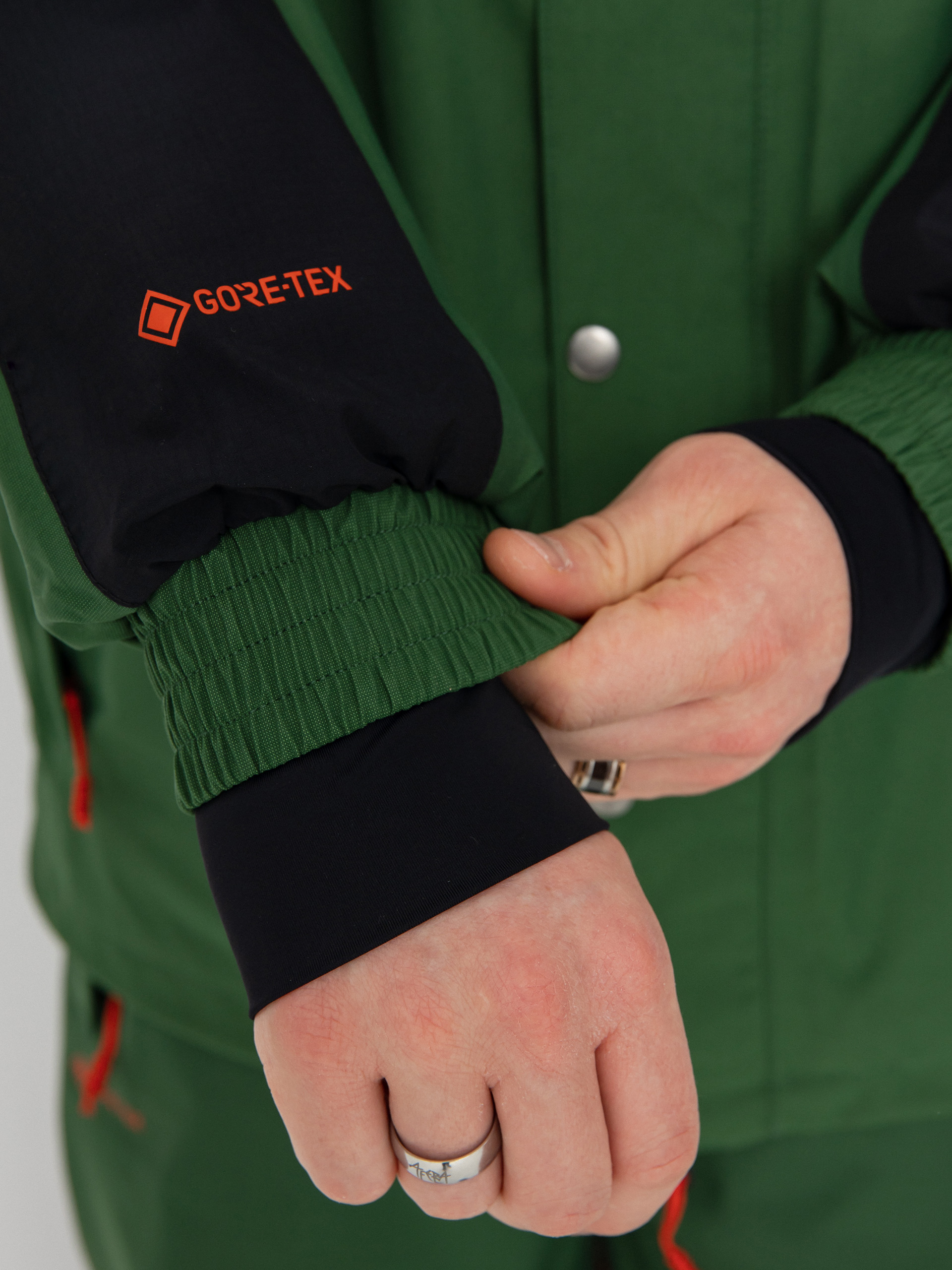 Férfi Volcom Longo Gore Tex Snowboard dzseki (military)