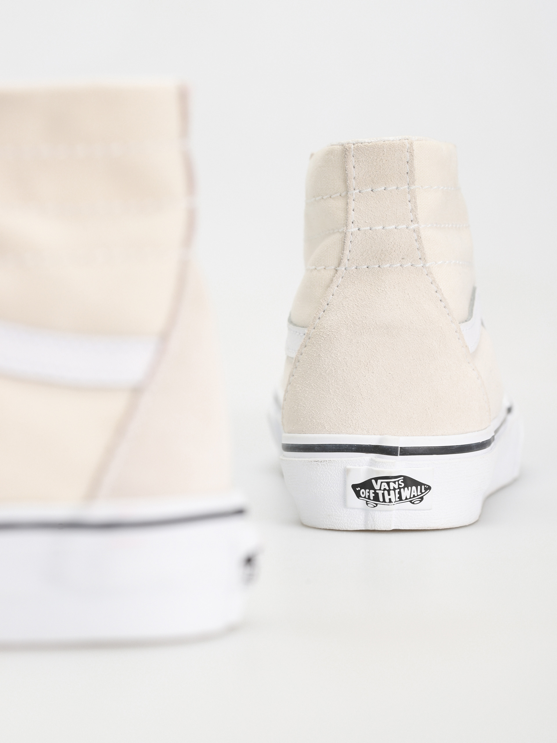 Vans Sk8 Hi Tapered Cipők Wmn (suede/canvas marshmallow)