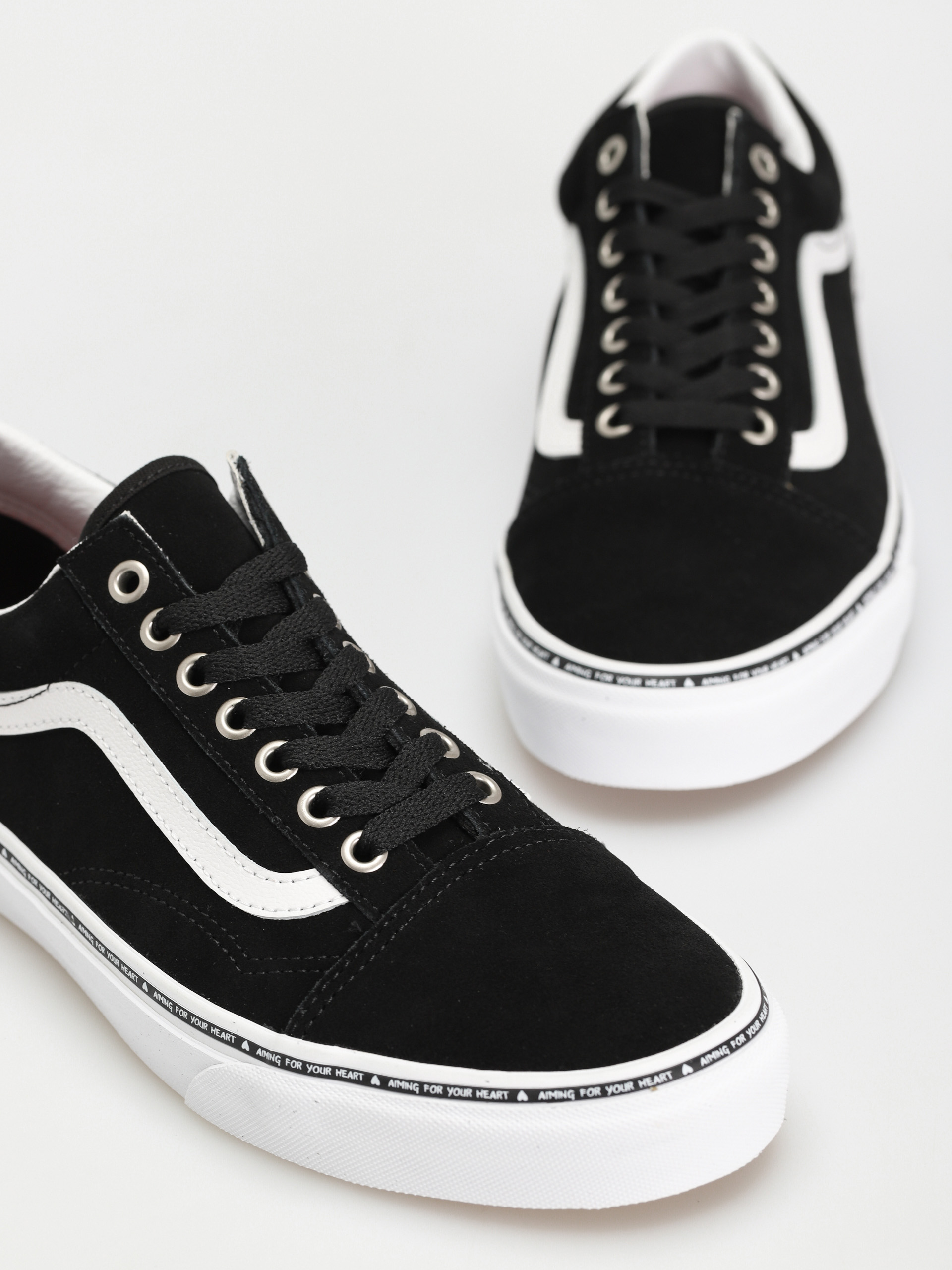Vans Old Skool Cipők (aiming 4 your heart black/white)