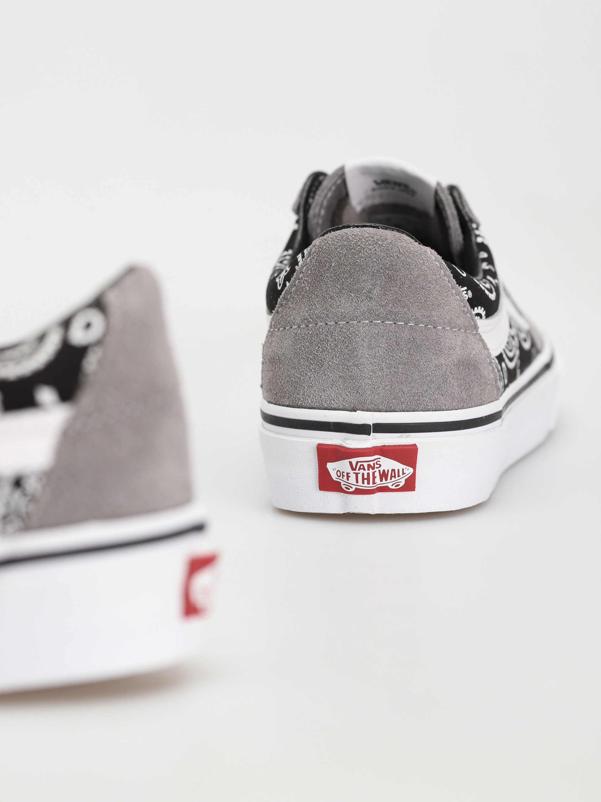 Vans Sk8 Low Cipők (paisley gray/true white)