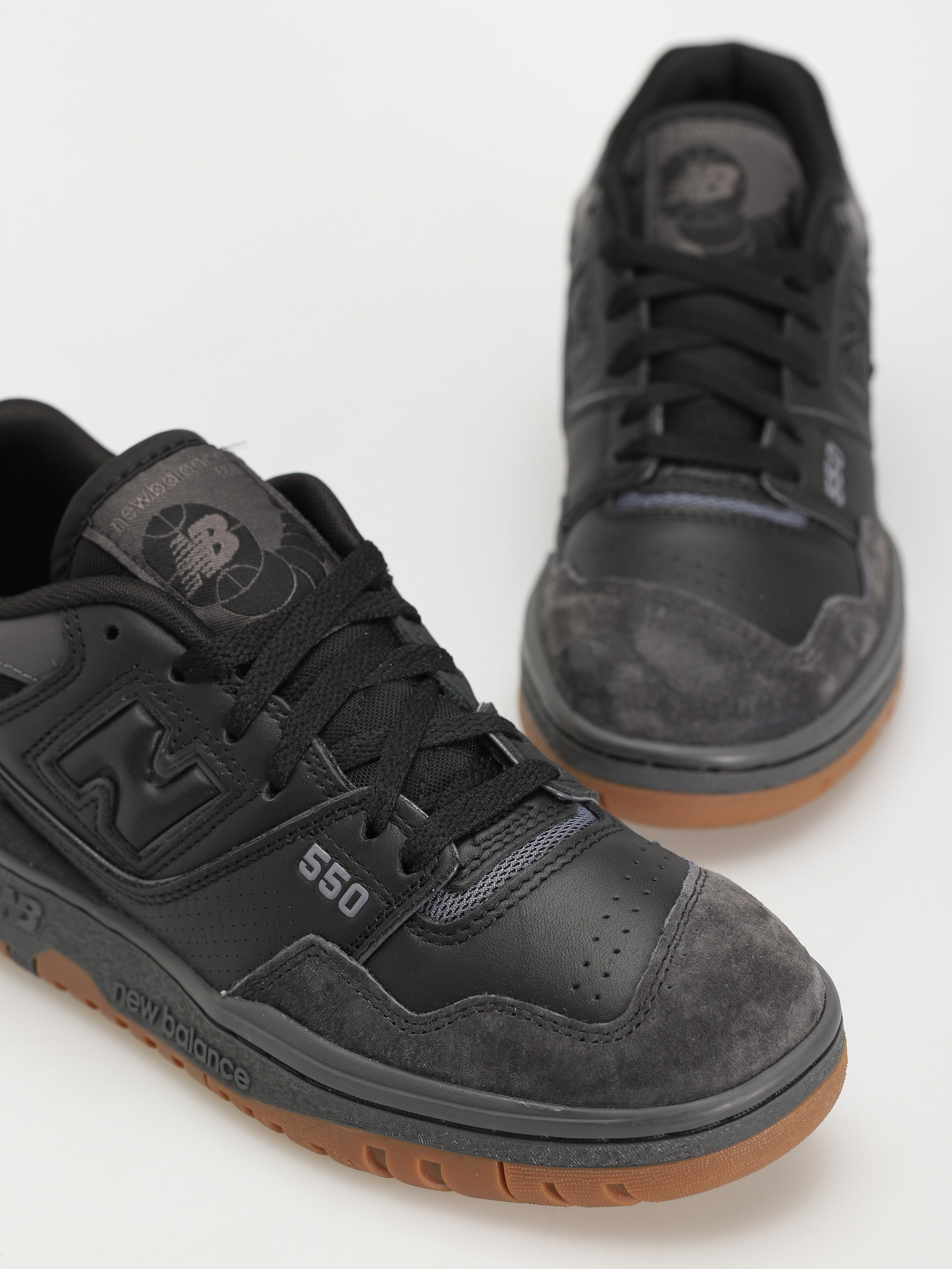 New Balance 550 Cipők (black/gum/white)