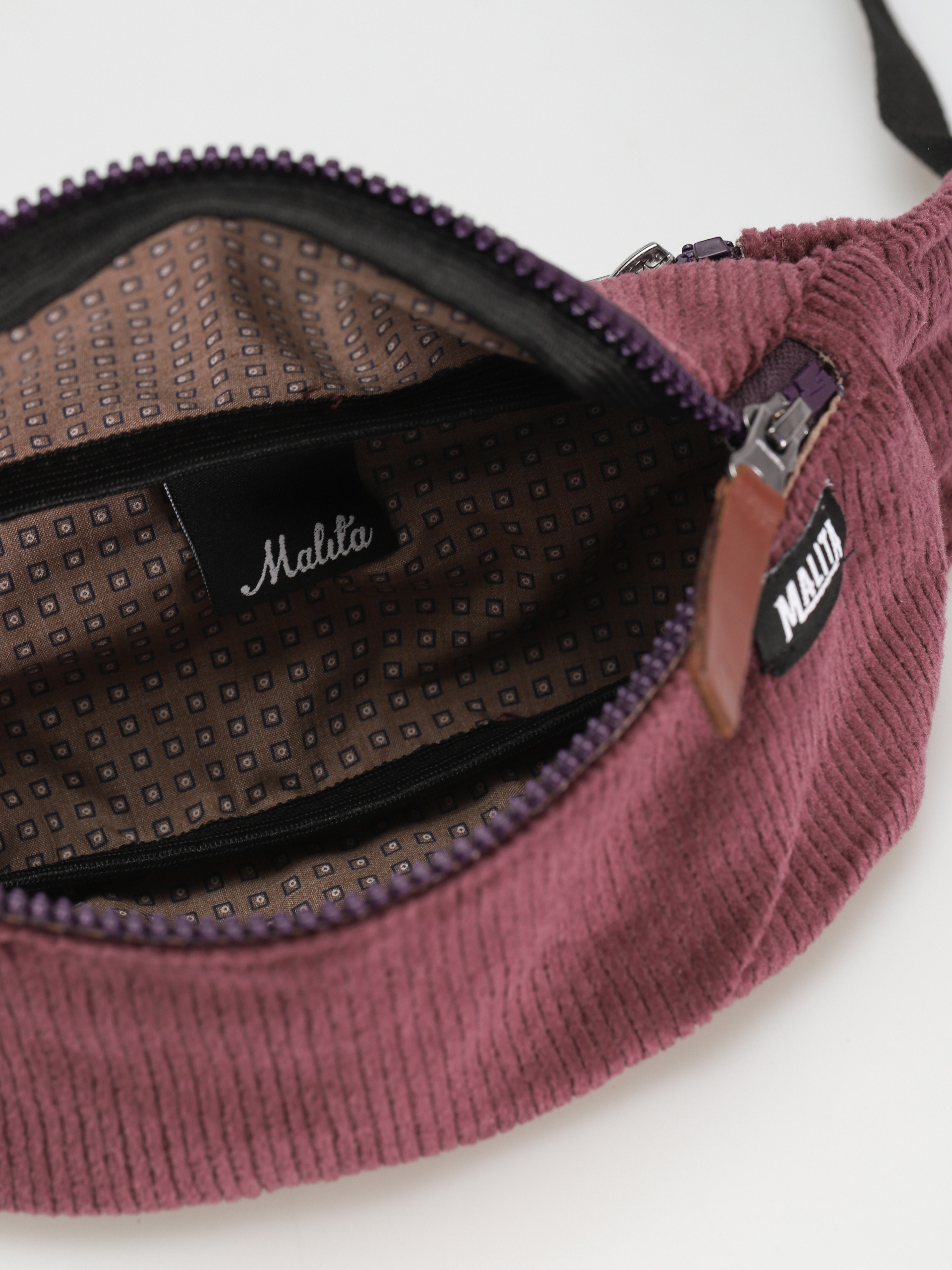 Malita Cord Övtáska (claret)