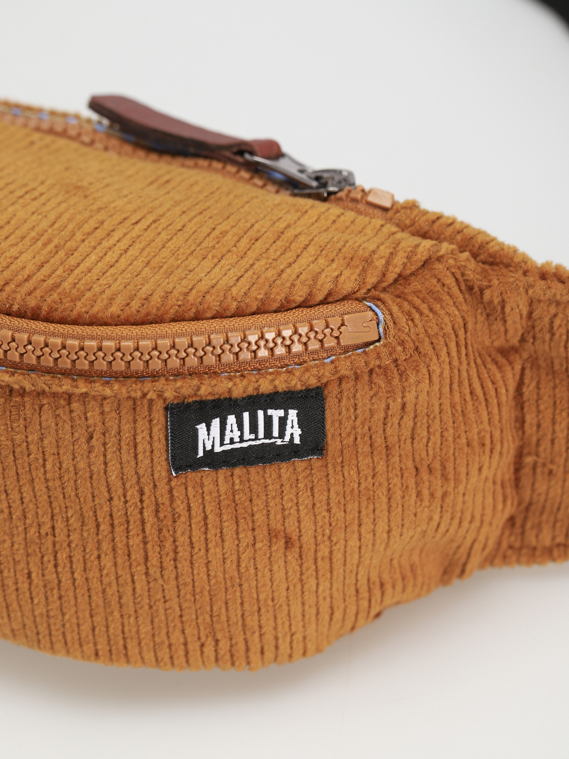 Malita Cord 1 Övtáska (honey)