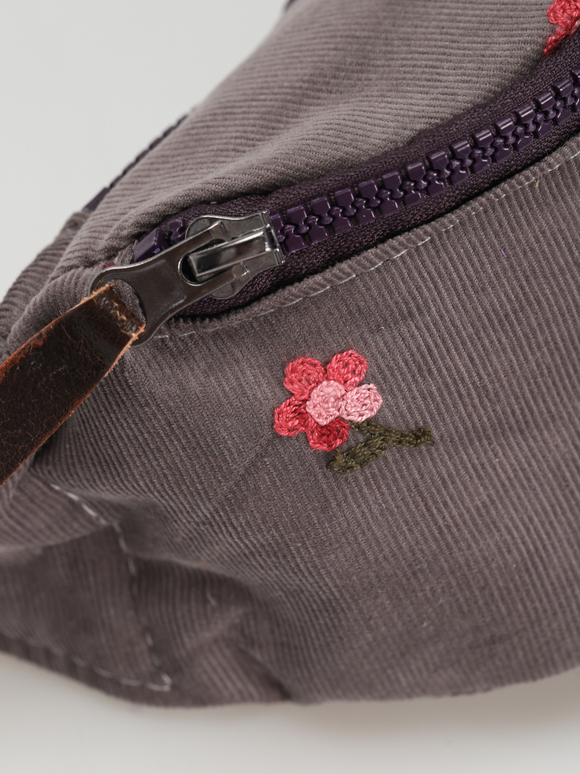 Malita Cord Övtáska (grey flowers)