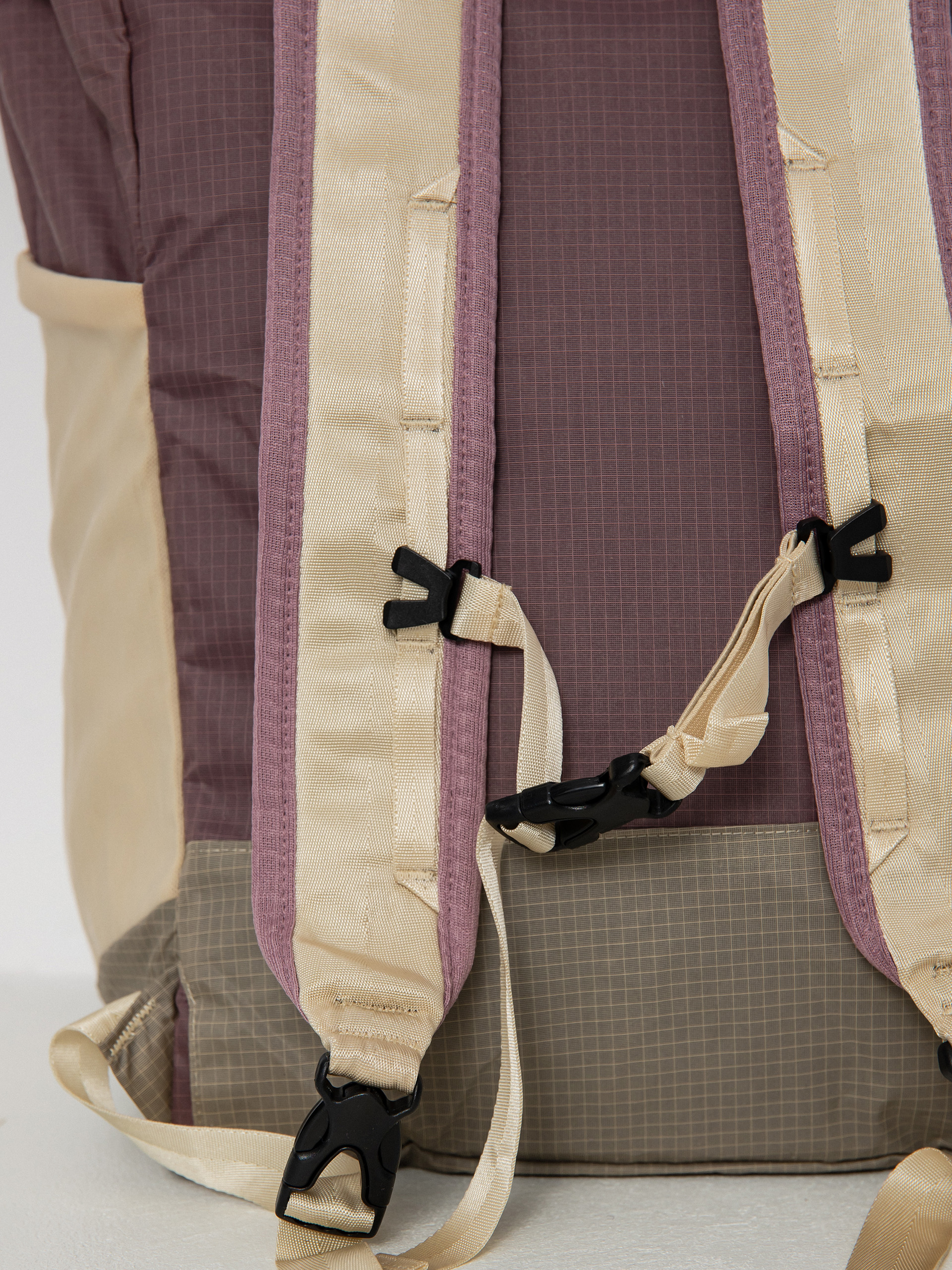 Patagonia Ultralight Black Hole Tote Pack Hátizsák (husk tan)