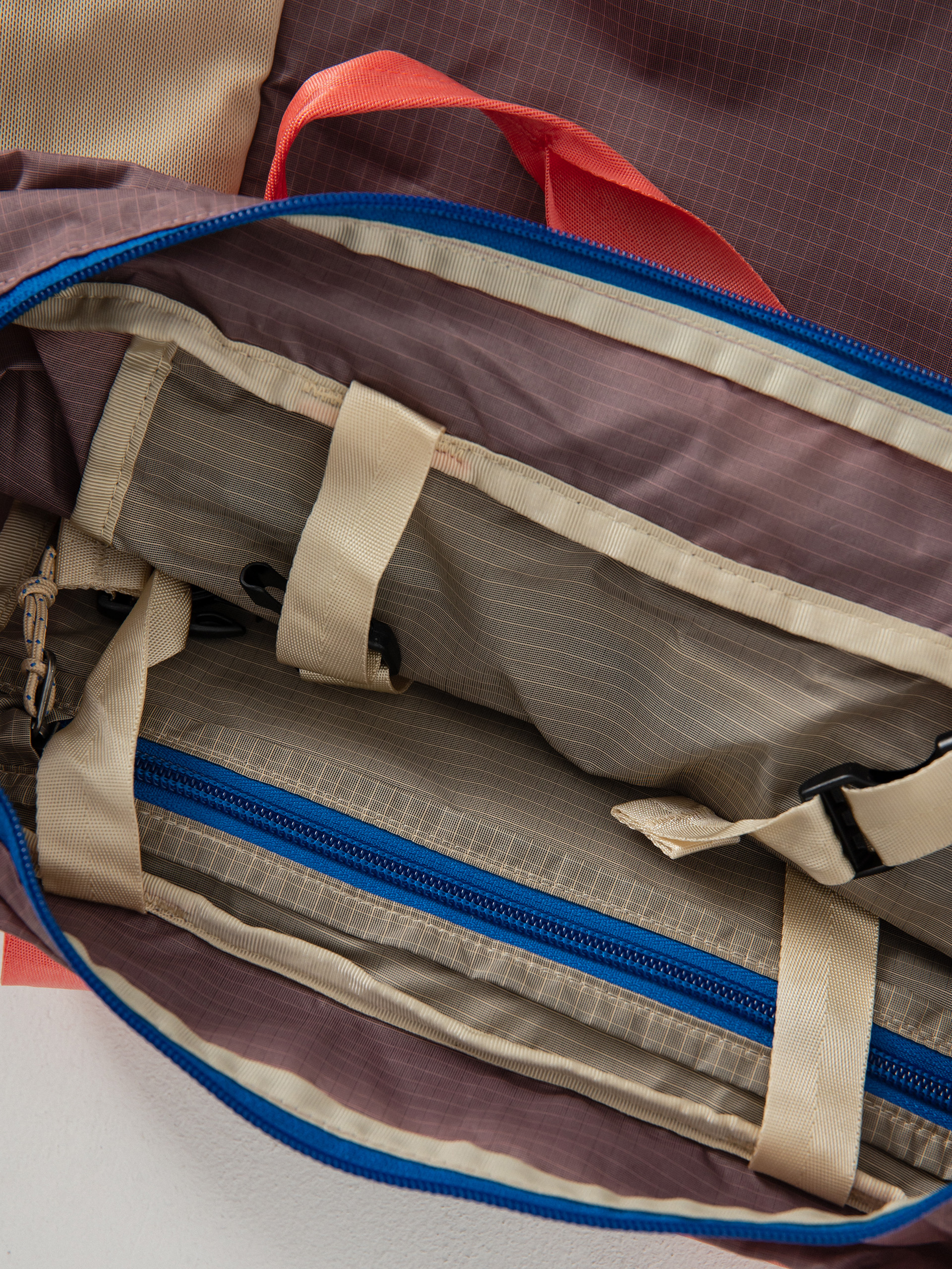 Patagonia Ultralight Black Hole Tote Pack Hátizsák (husk tan)