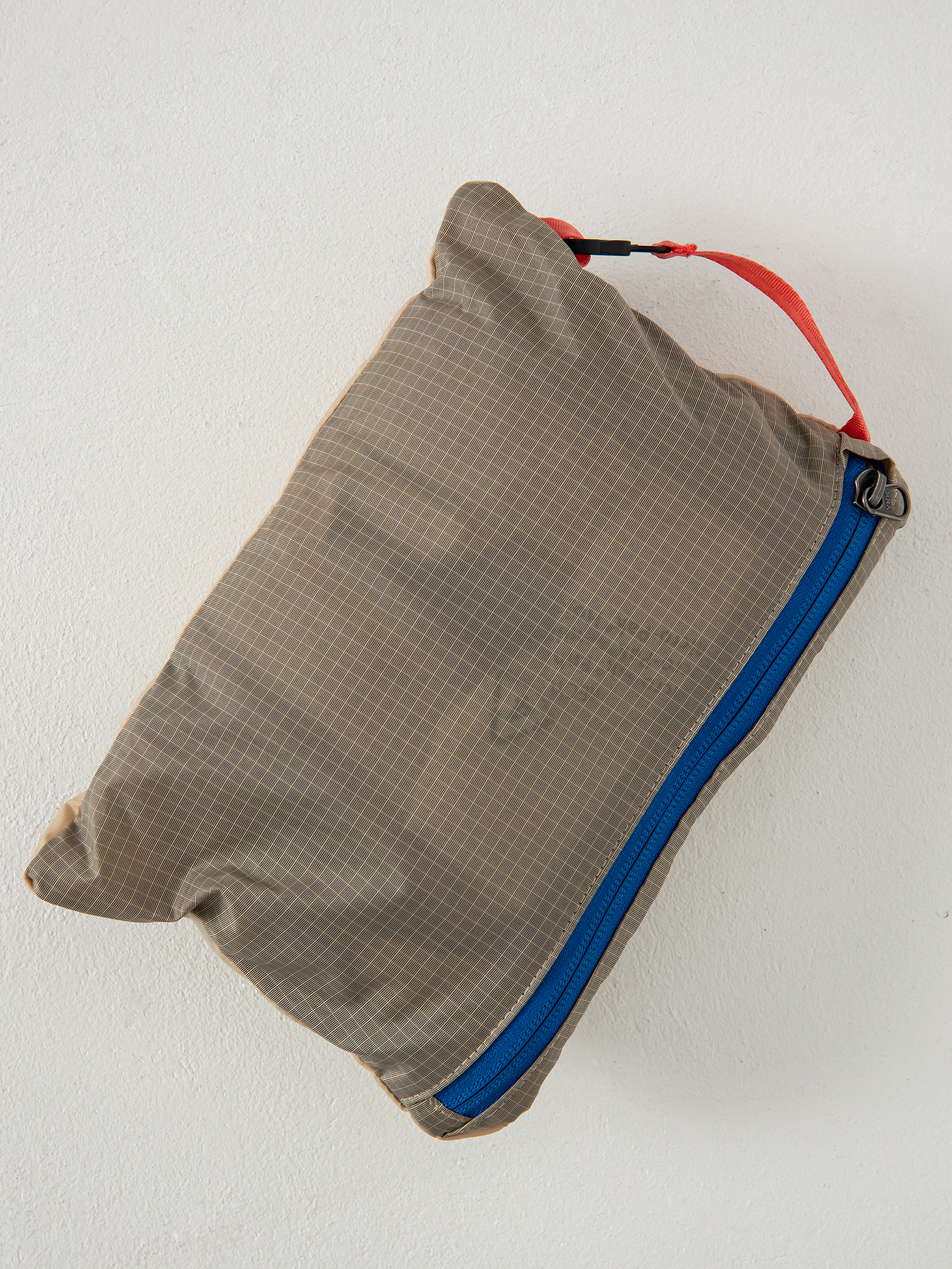 Patagonia Ultralight Black Hole Tote Pack Hátizsák (husk tan)