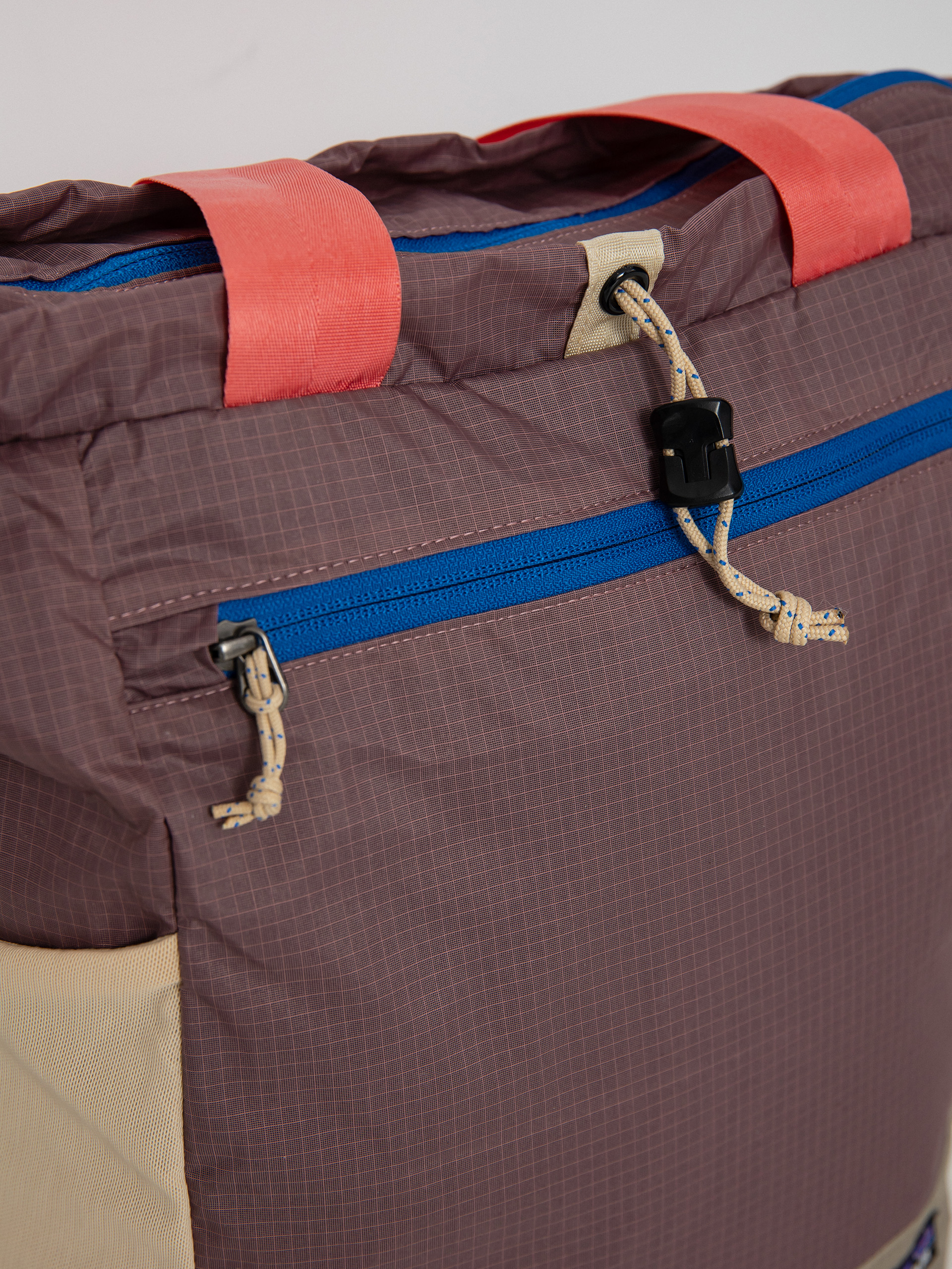 Patagonia Ultralight Black Hole Tote Pack Hátizsák (husk tan)