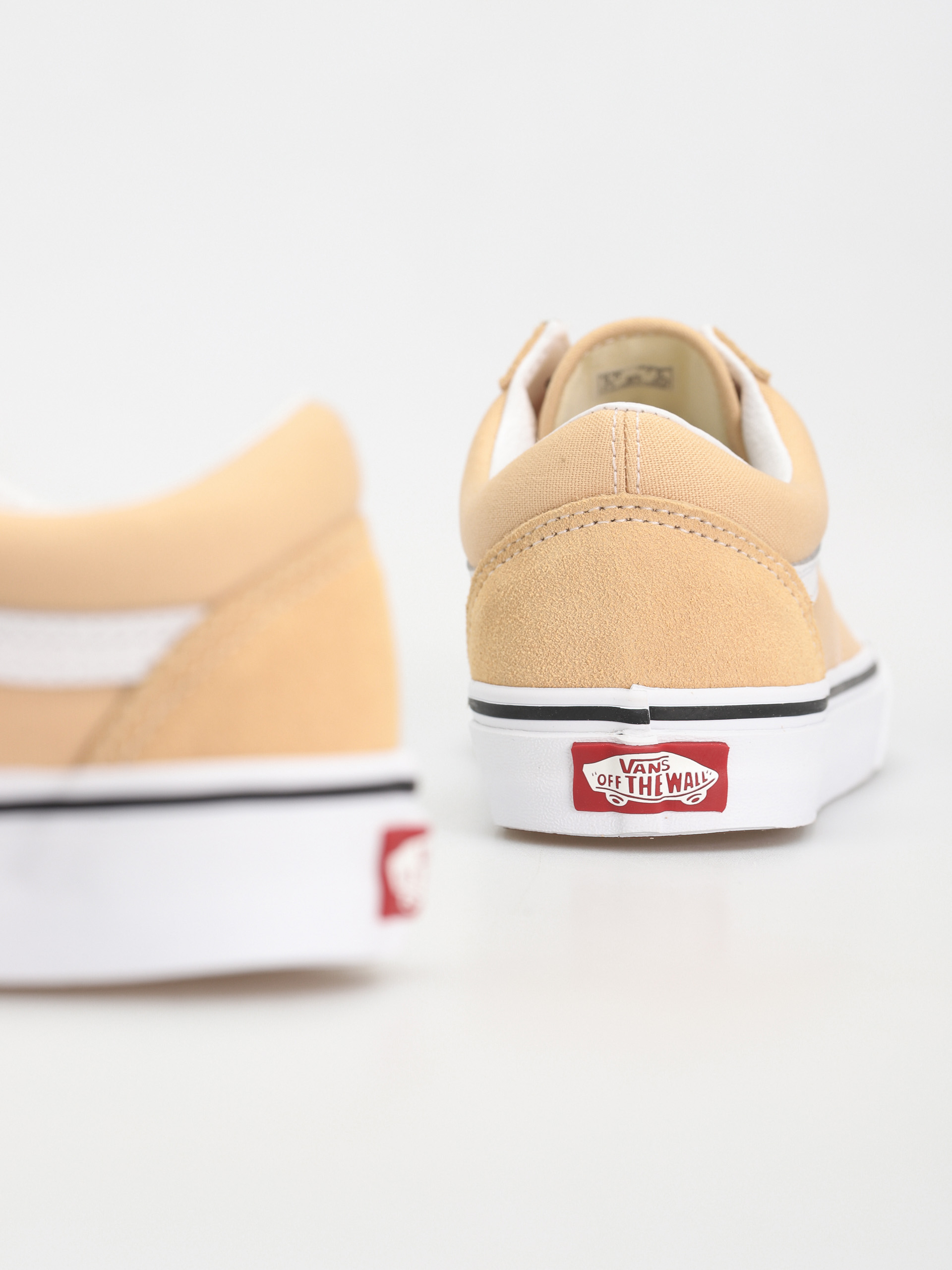 Vans Old Skool Cipők Wmn (color theory honey peach)