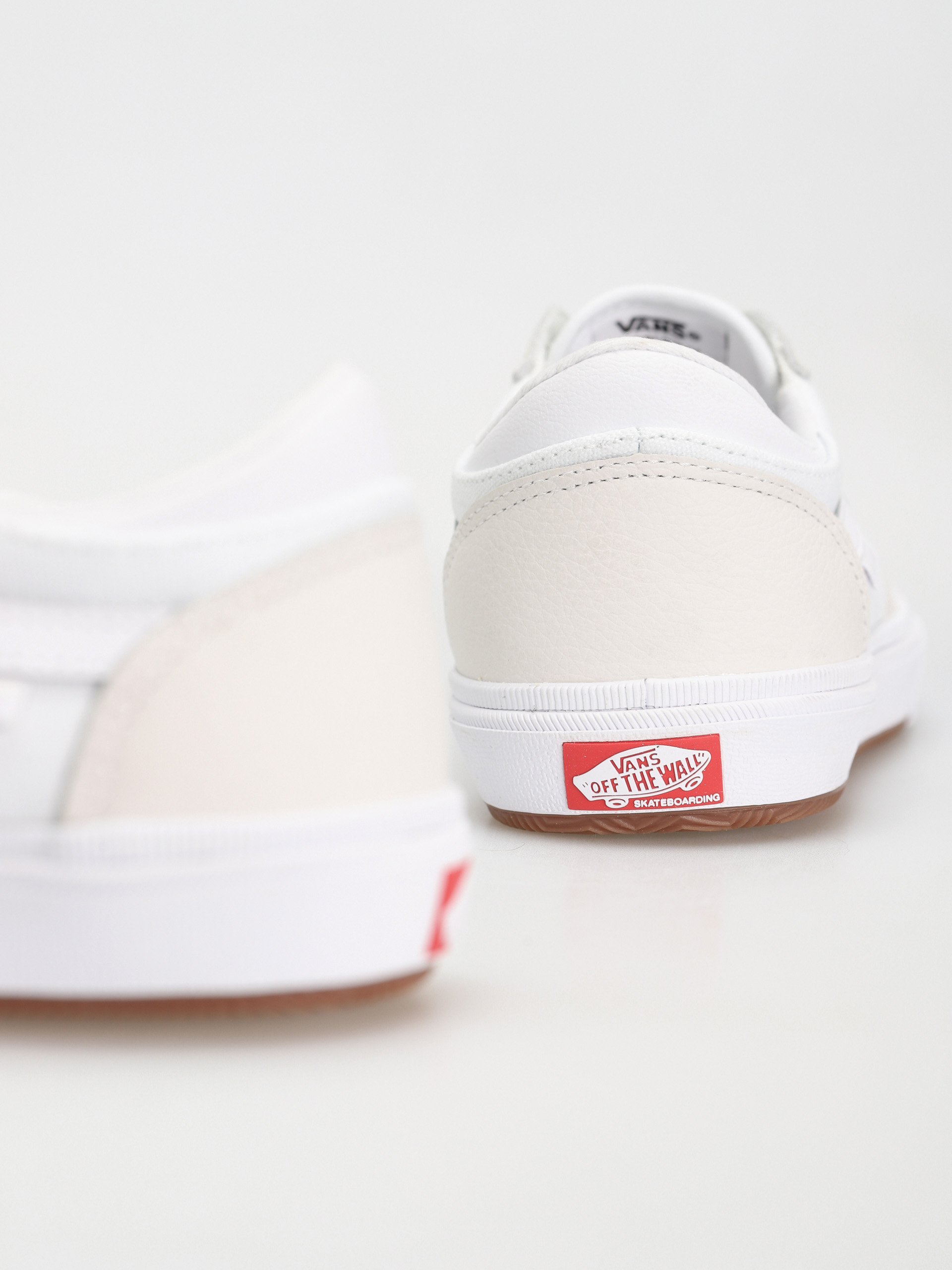 Vans Gilbert Crockett Cipők (leather white/white)