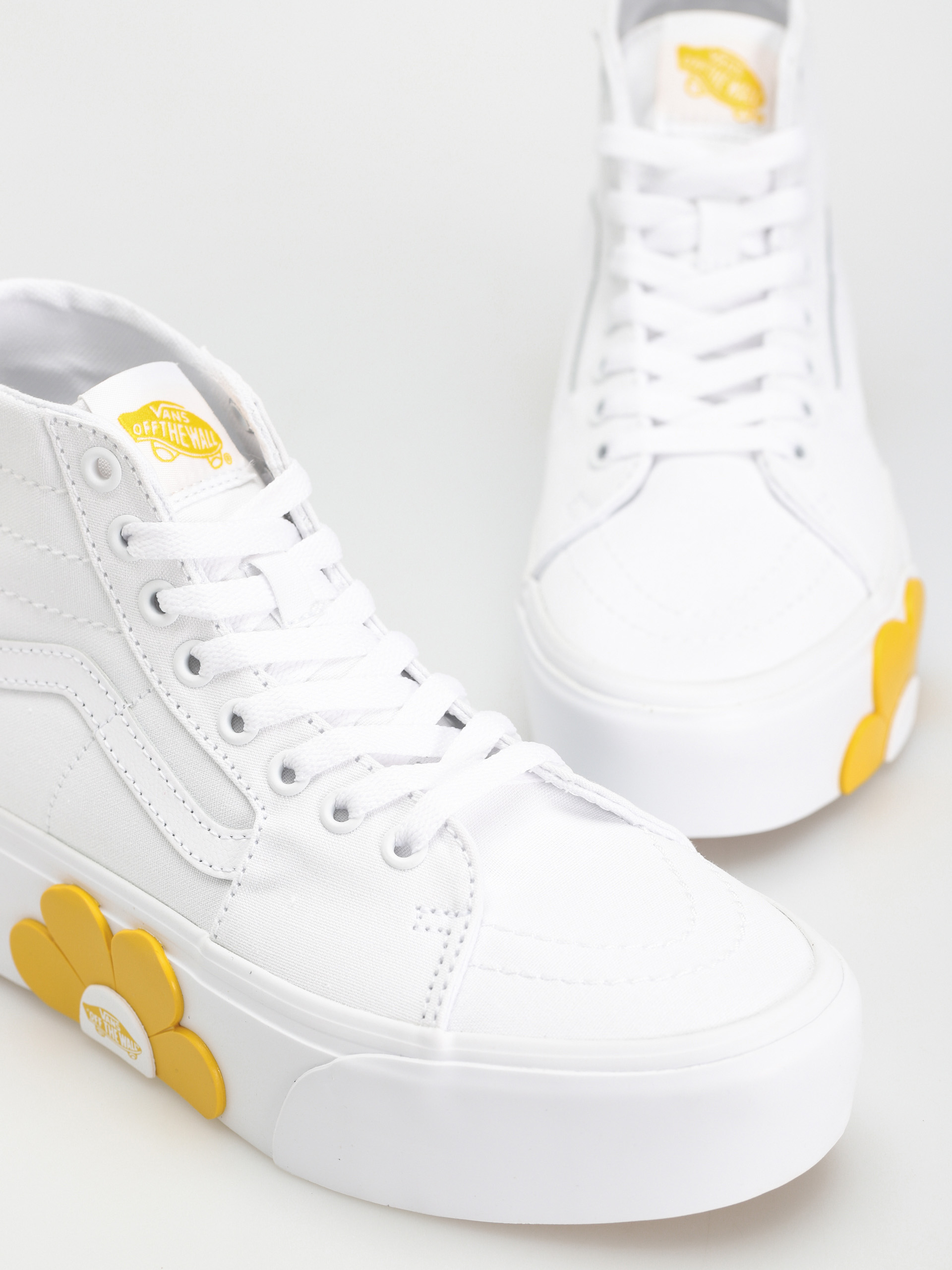 Vans Sk8 Hi Tapered Stackform Osf Cipők Wmn (true white)