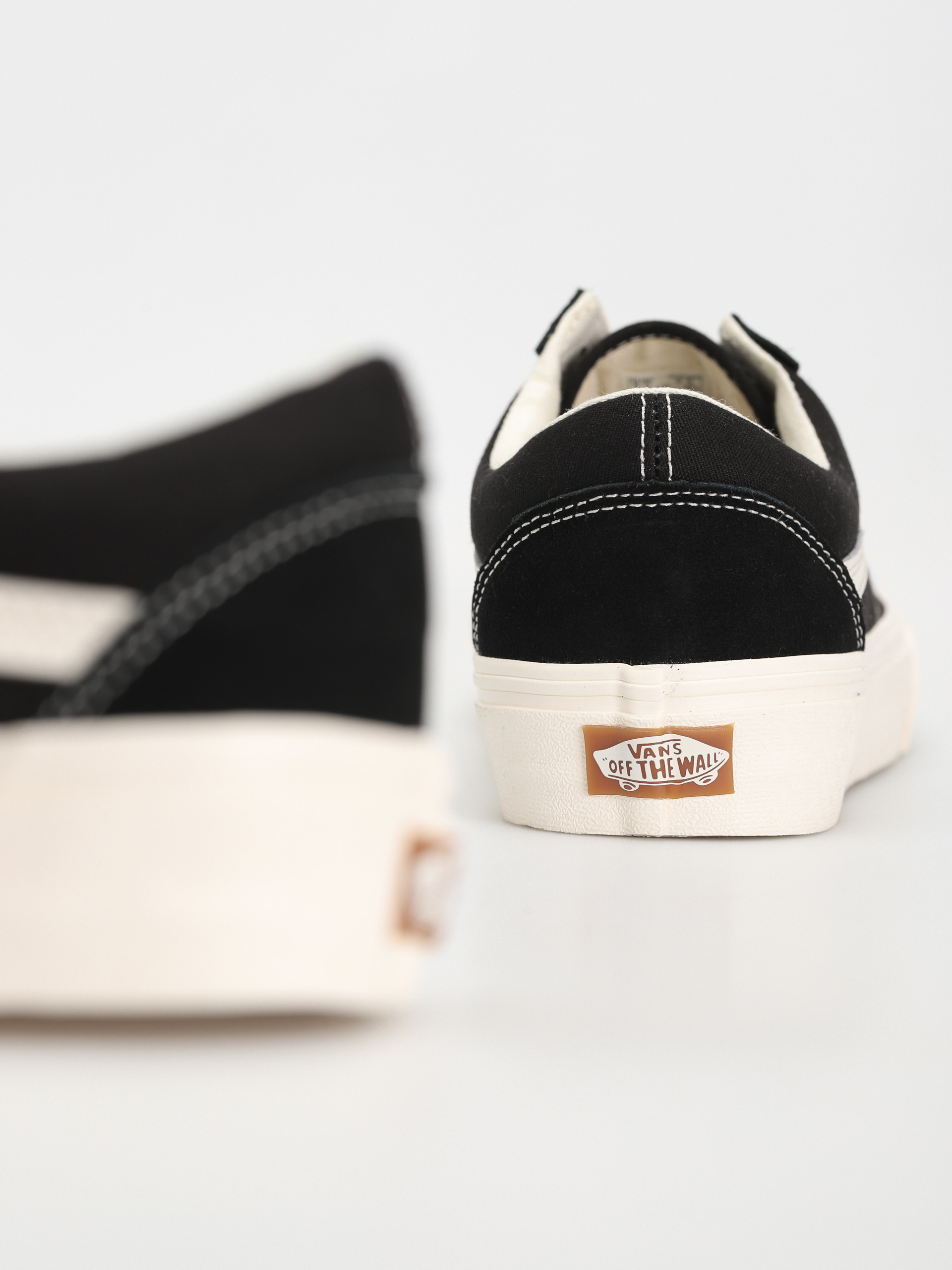 Vans Old Skool VR3 Cipők (black/marshmallow)