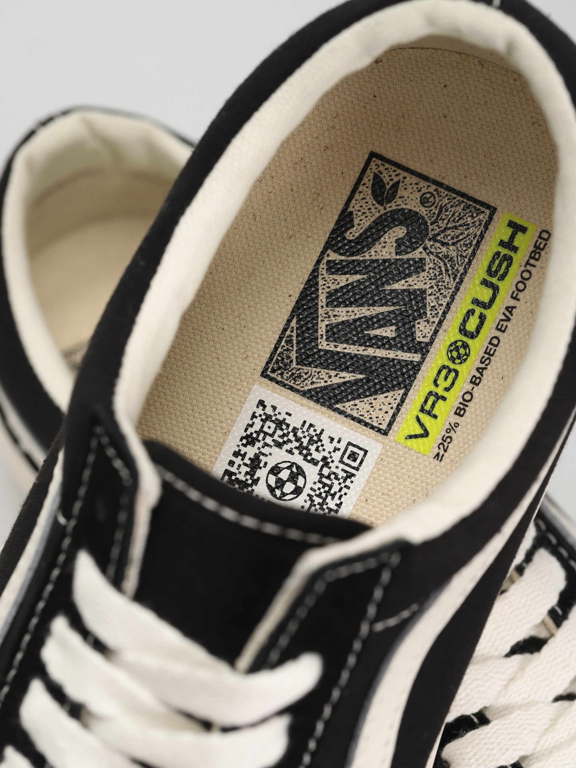 Vans Old Skool VR3 Cipők (black/marshmallow)