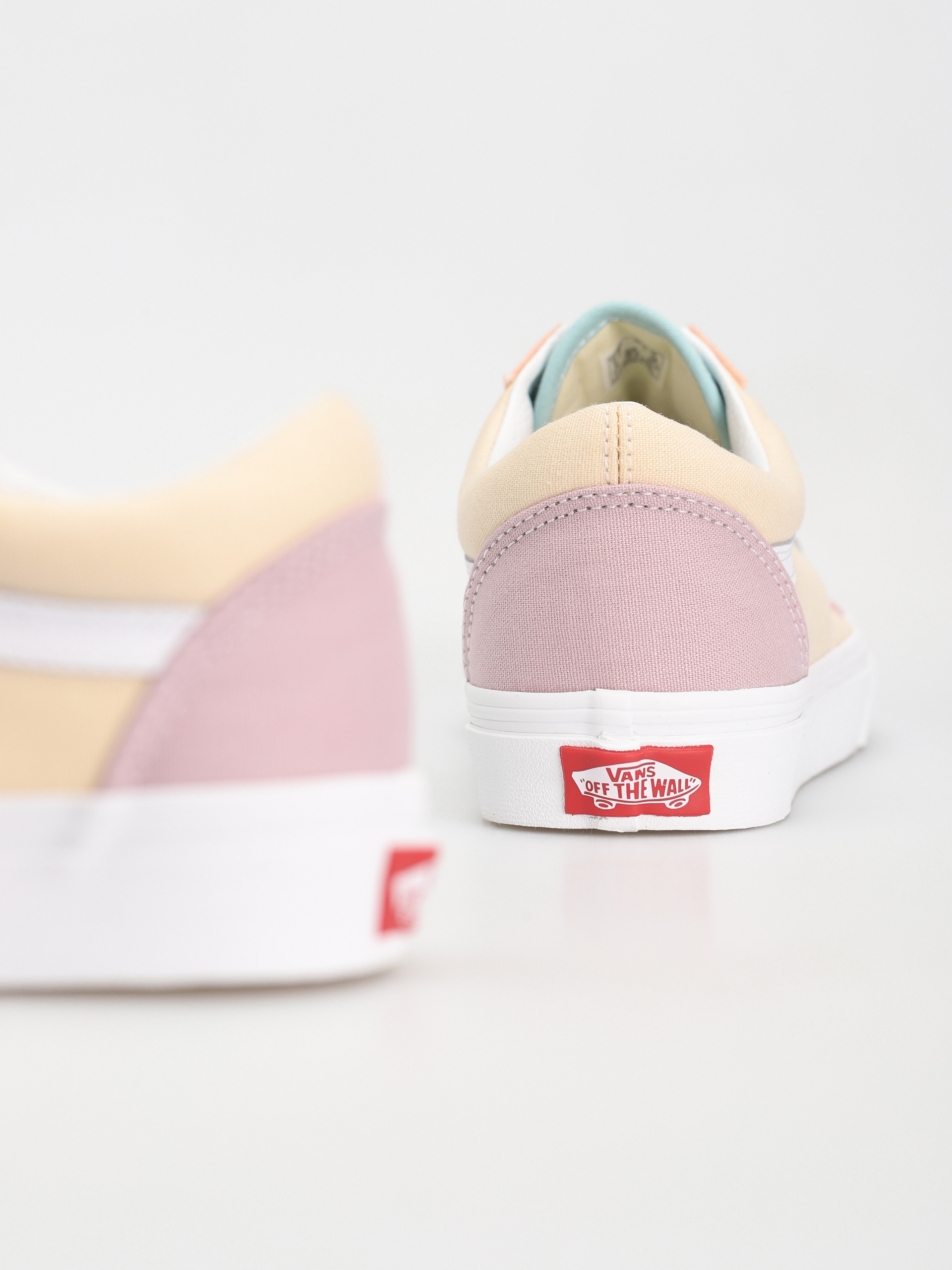 Vans Old Skool Cipők Wmn (pastel block multi/true white)