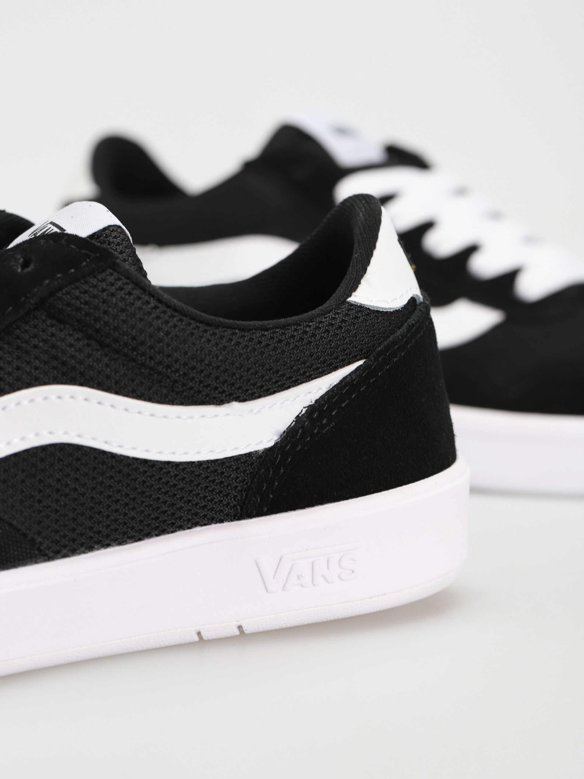 Vans Cruze Too CC Cipők (staple/black/true white)