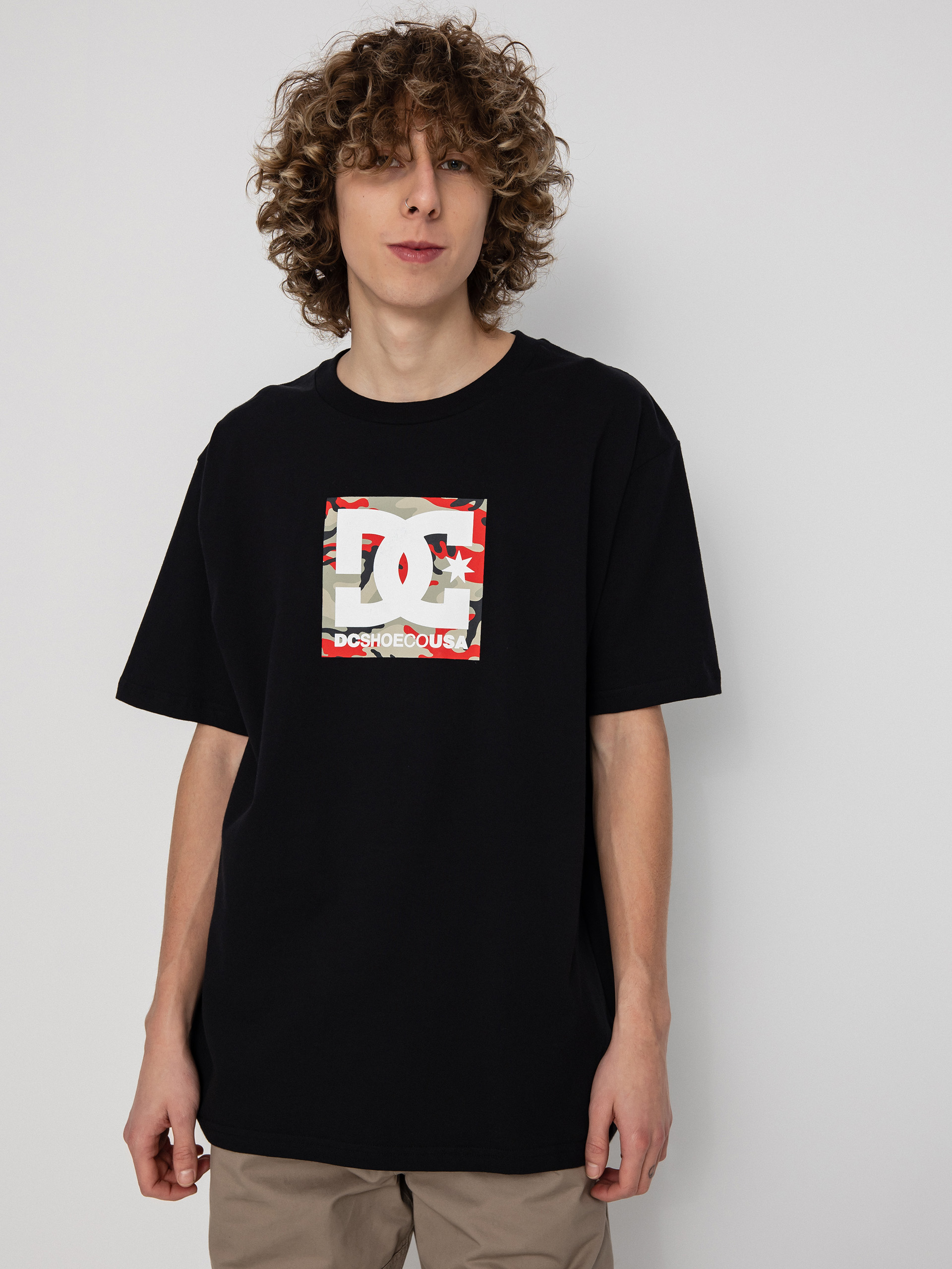 DC Square Star Fill póló (black/fire camo)