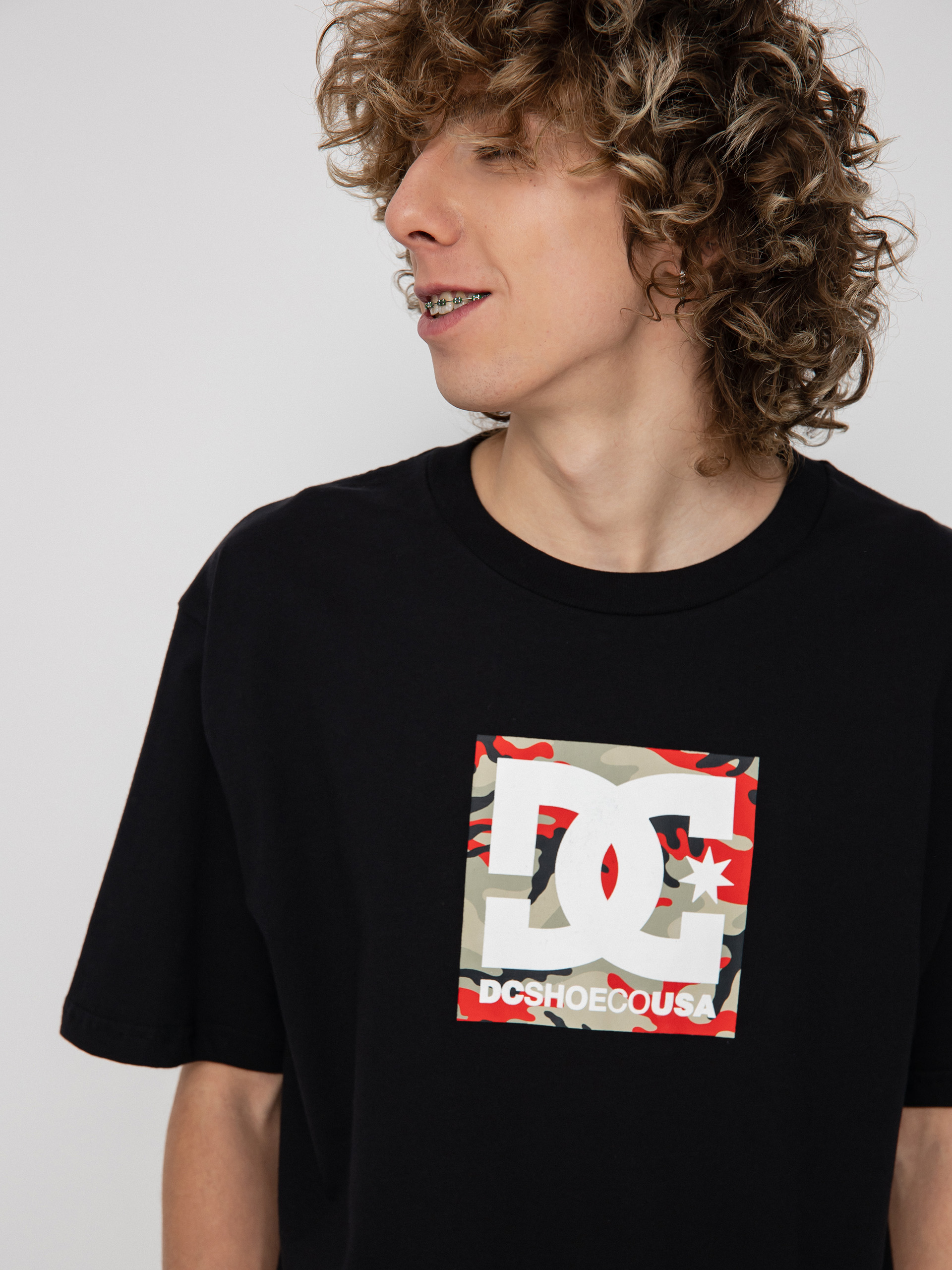 DC Square Star Fill póló (black/fire camo)