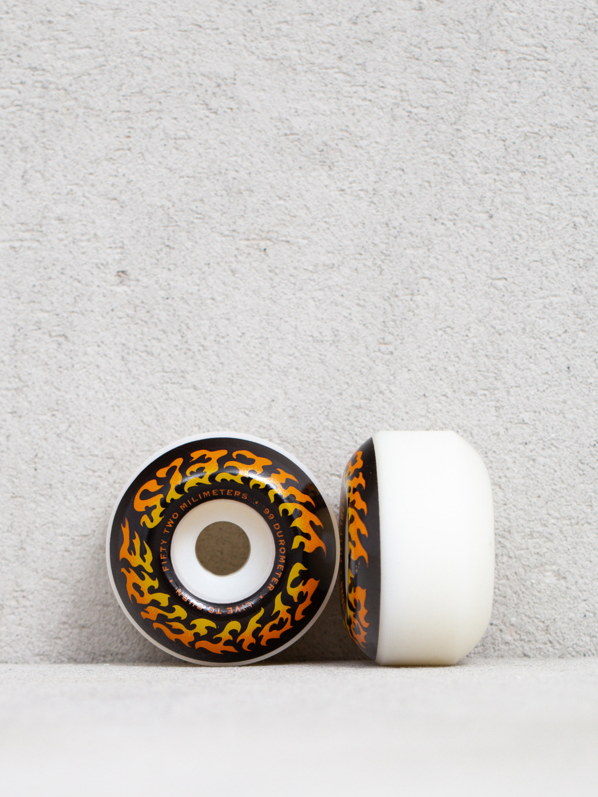 Spitfire 99D Torched Script Gördeszka kerék (white/black)