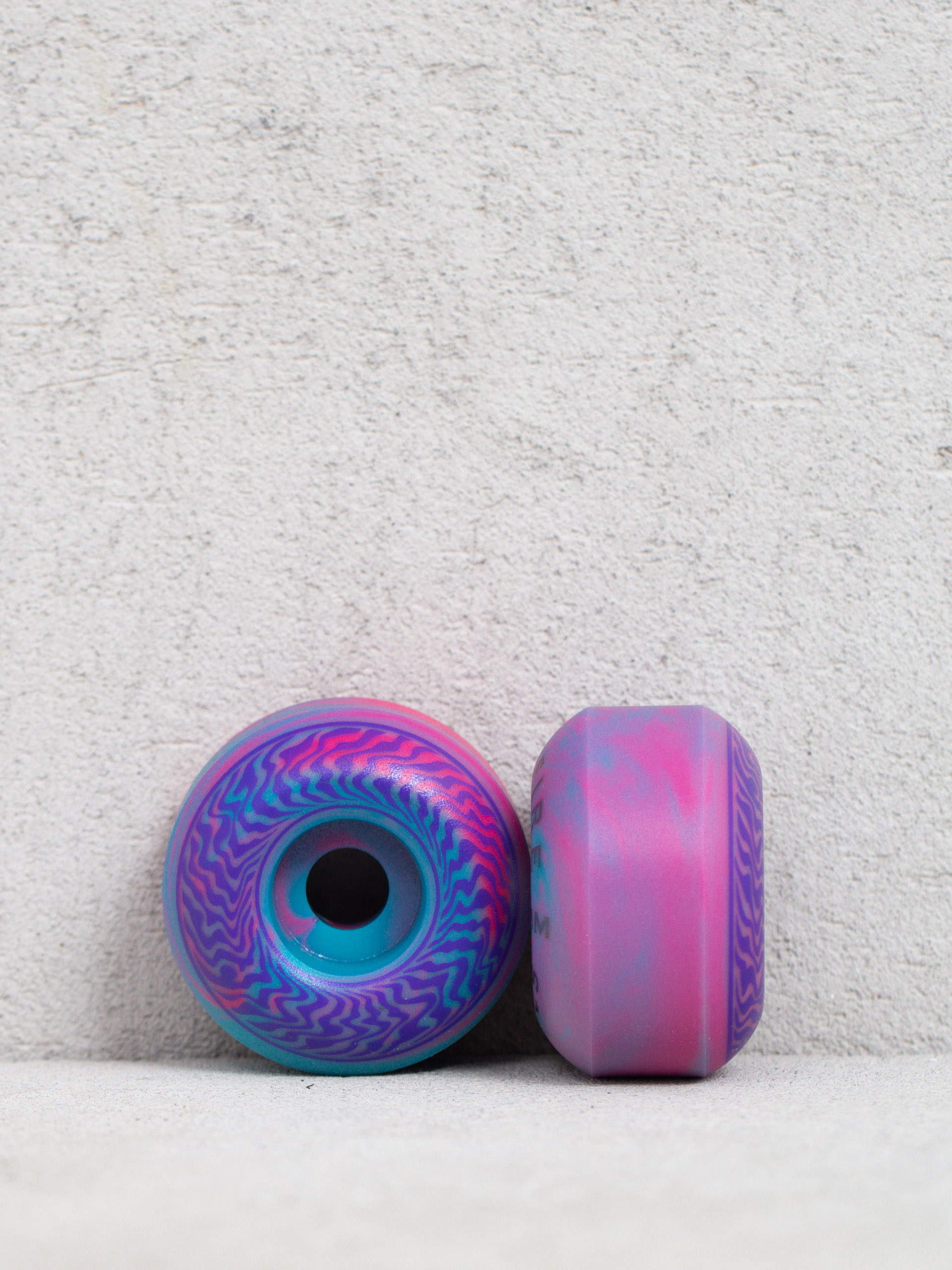 Spitfire F4 99D Swirled Classic Gördeszka kerék (teal/pink)