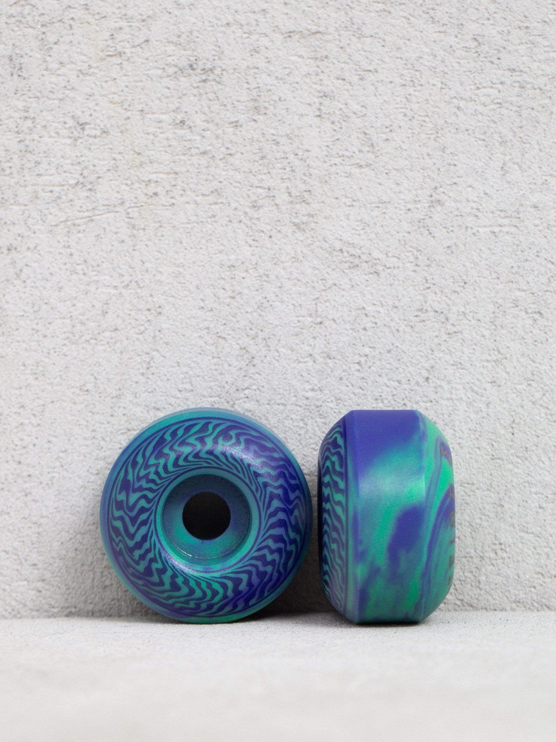 Spitfire F4 99D Swirled Classic Gördeszka kerék (navy/green)