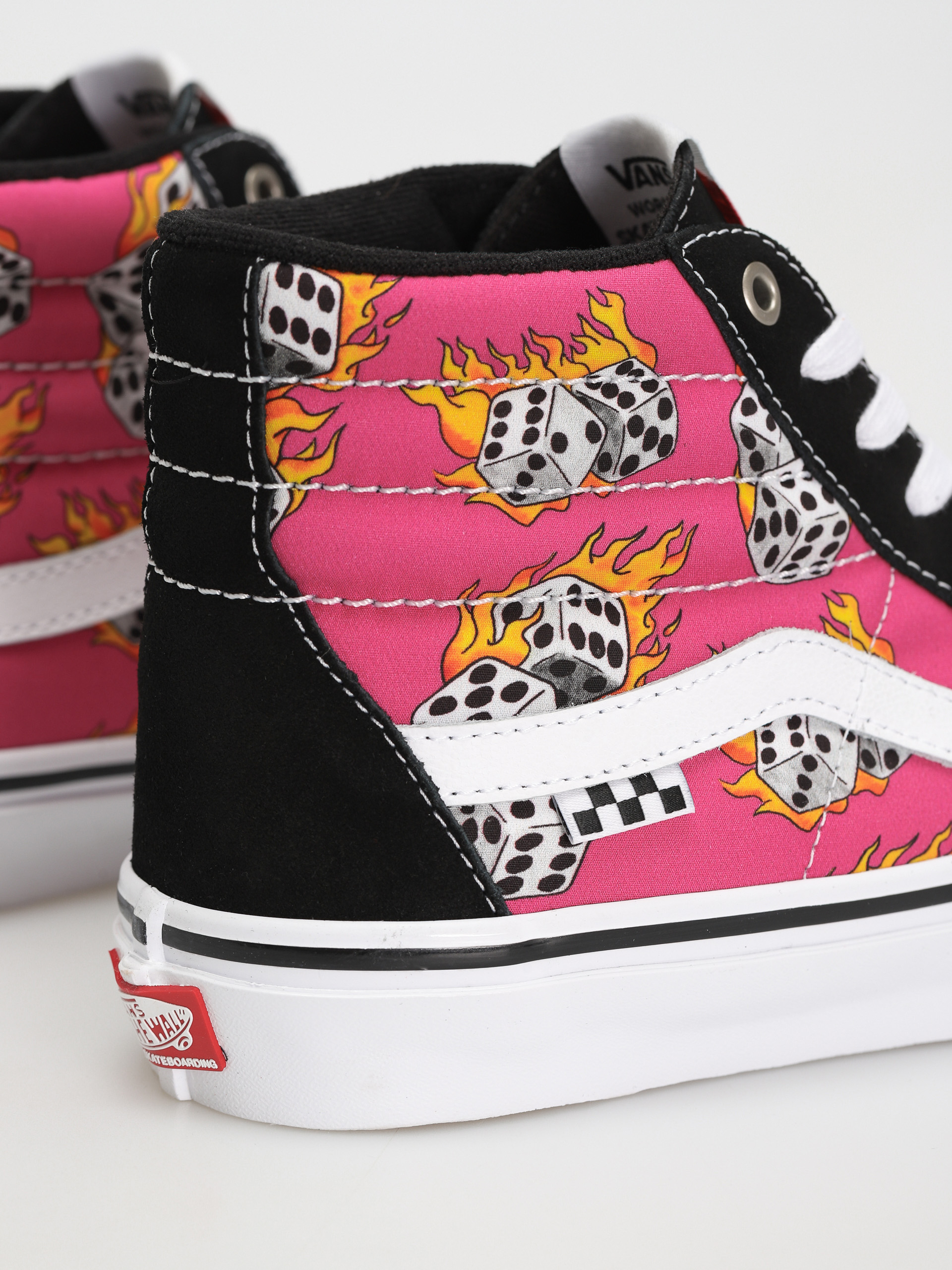 Vans Skate Sk8 Hi Cipők (fuchsia fedora)
