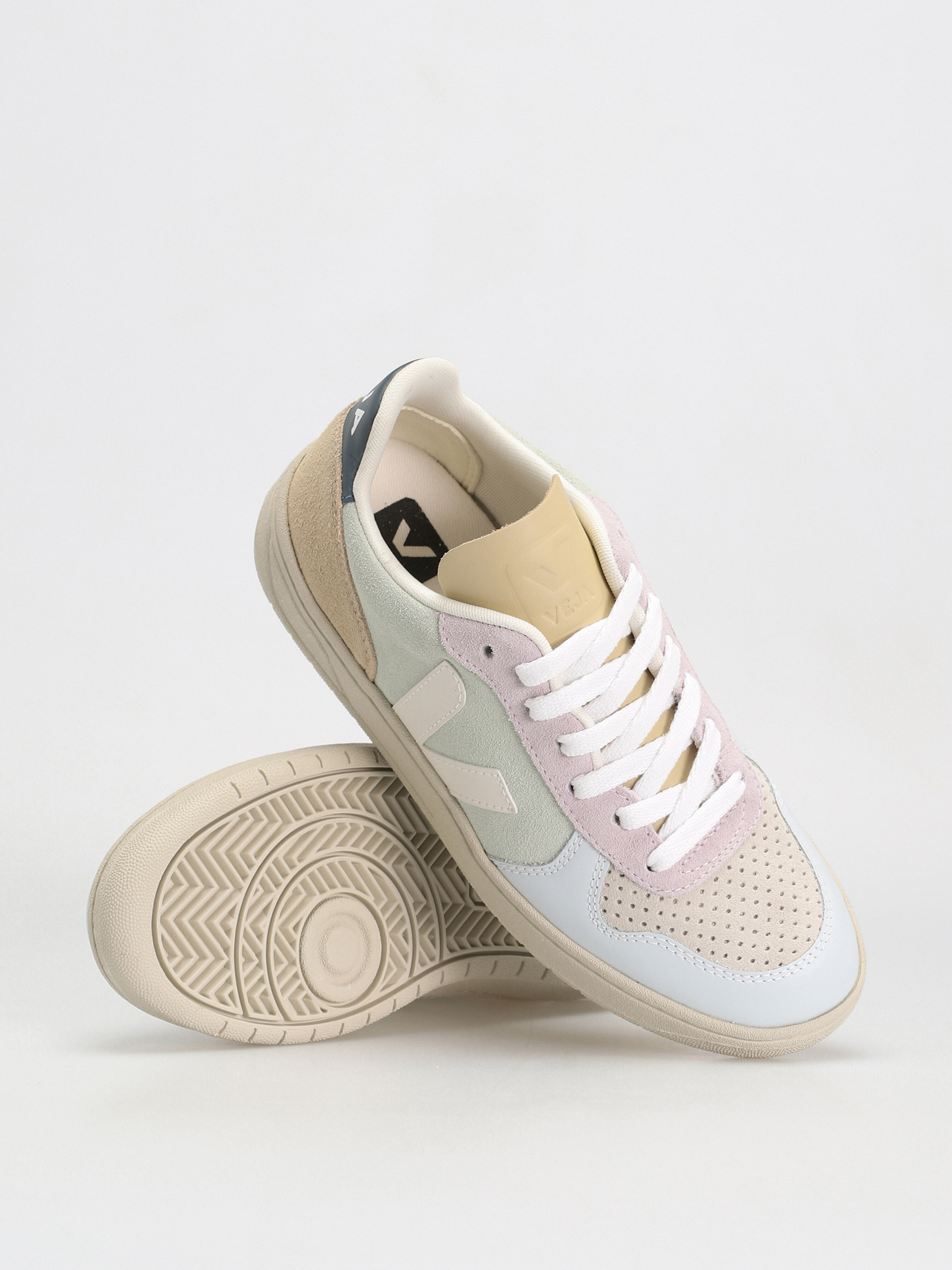 Veja V-10 Cipők Wmn (jade white multico)