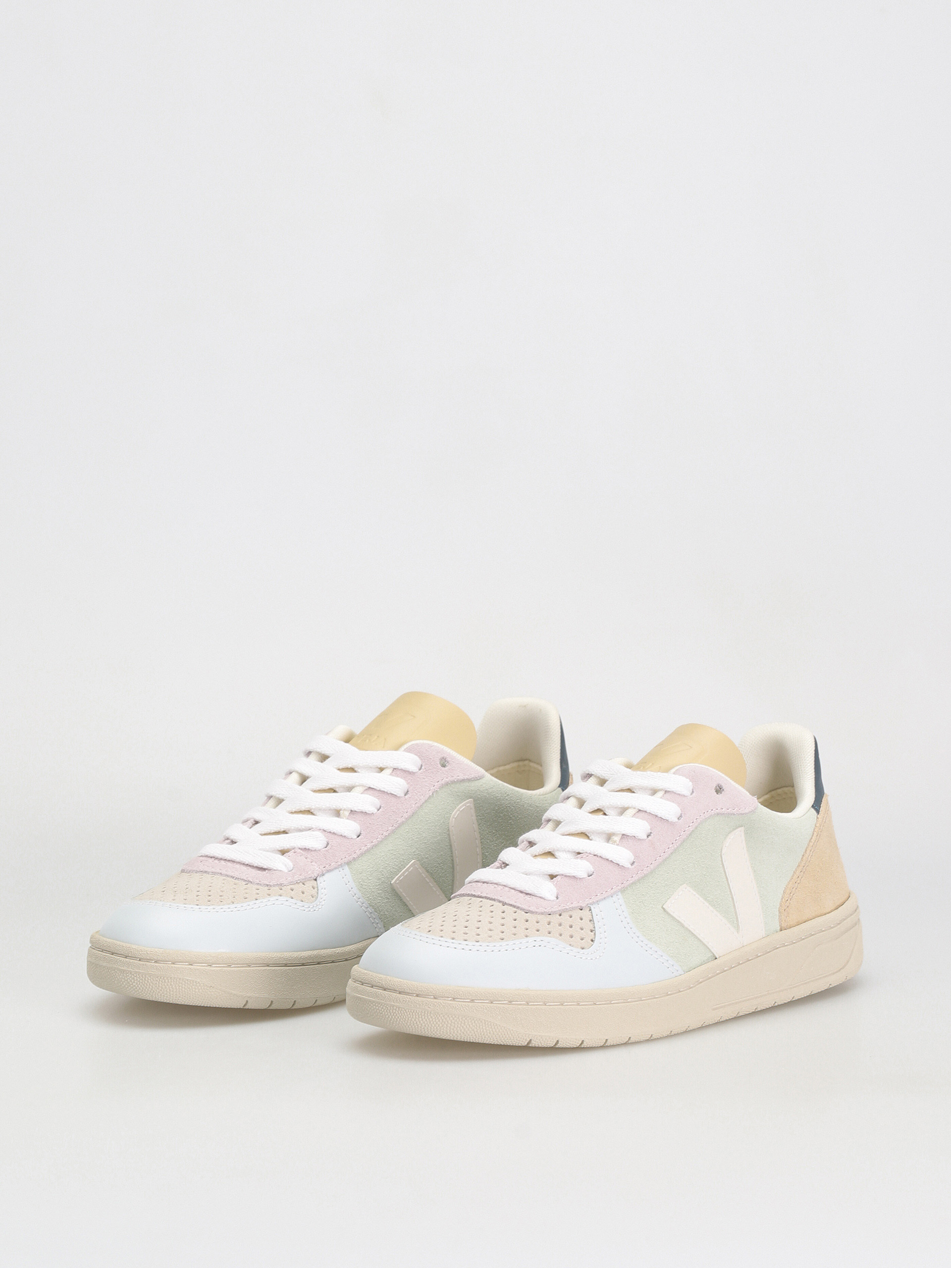 Veja V-10 Cipők Wmn (jade white multico)