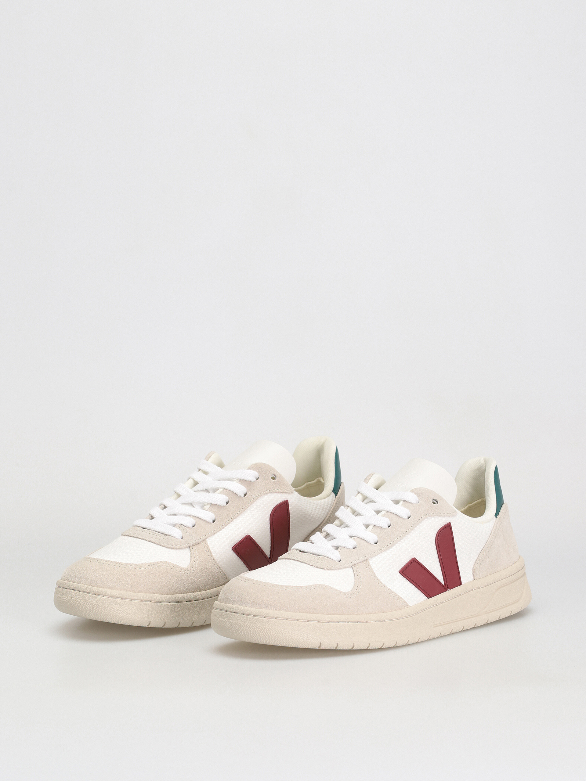 Veja V-10 Cipők (white marsala brittany)