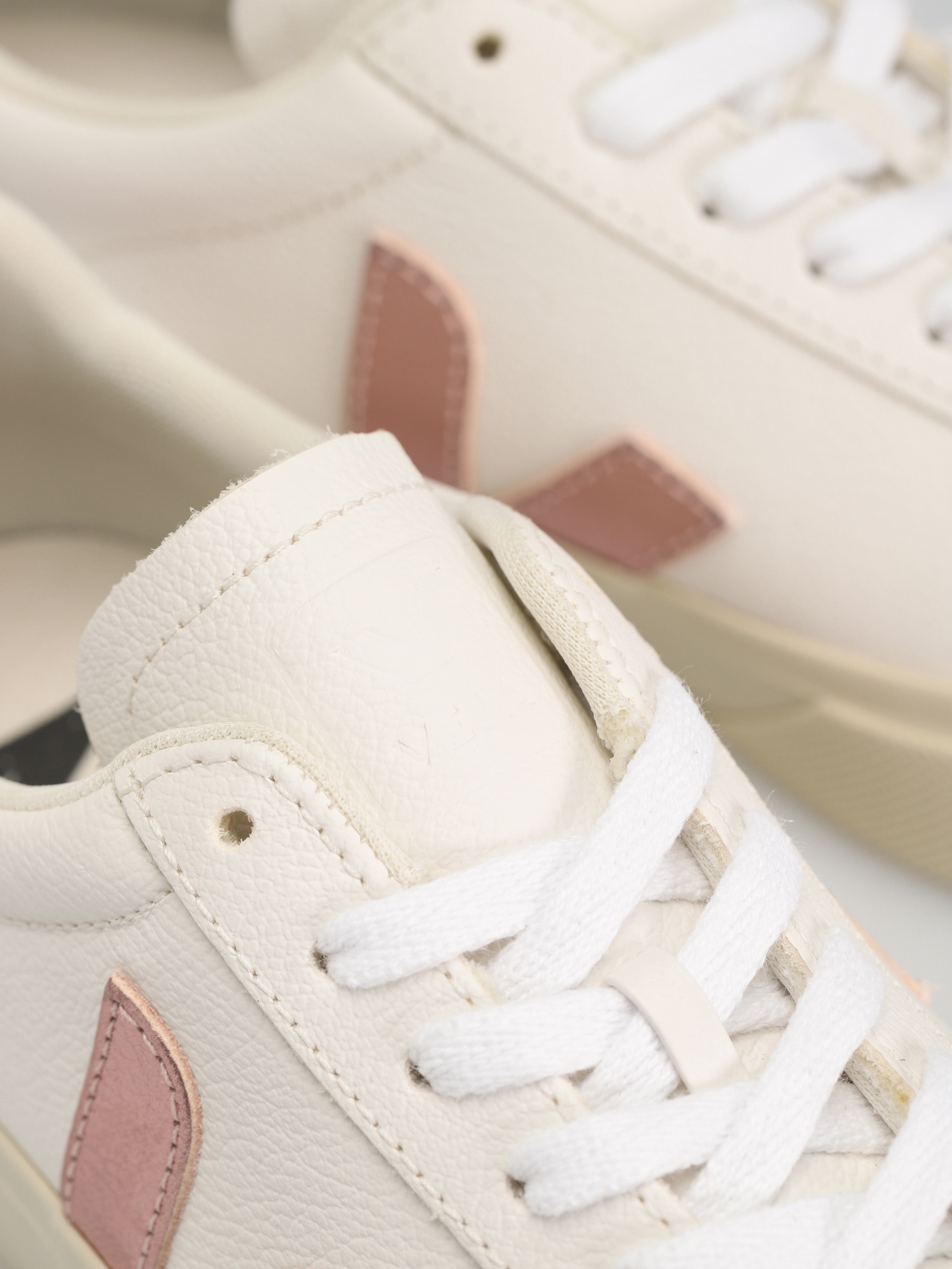 Veja Campo Cipők Wmn (extra white nacre)