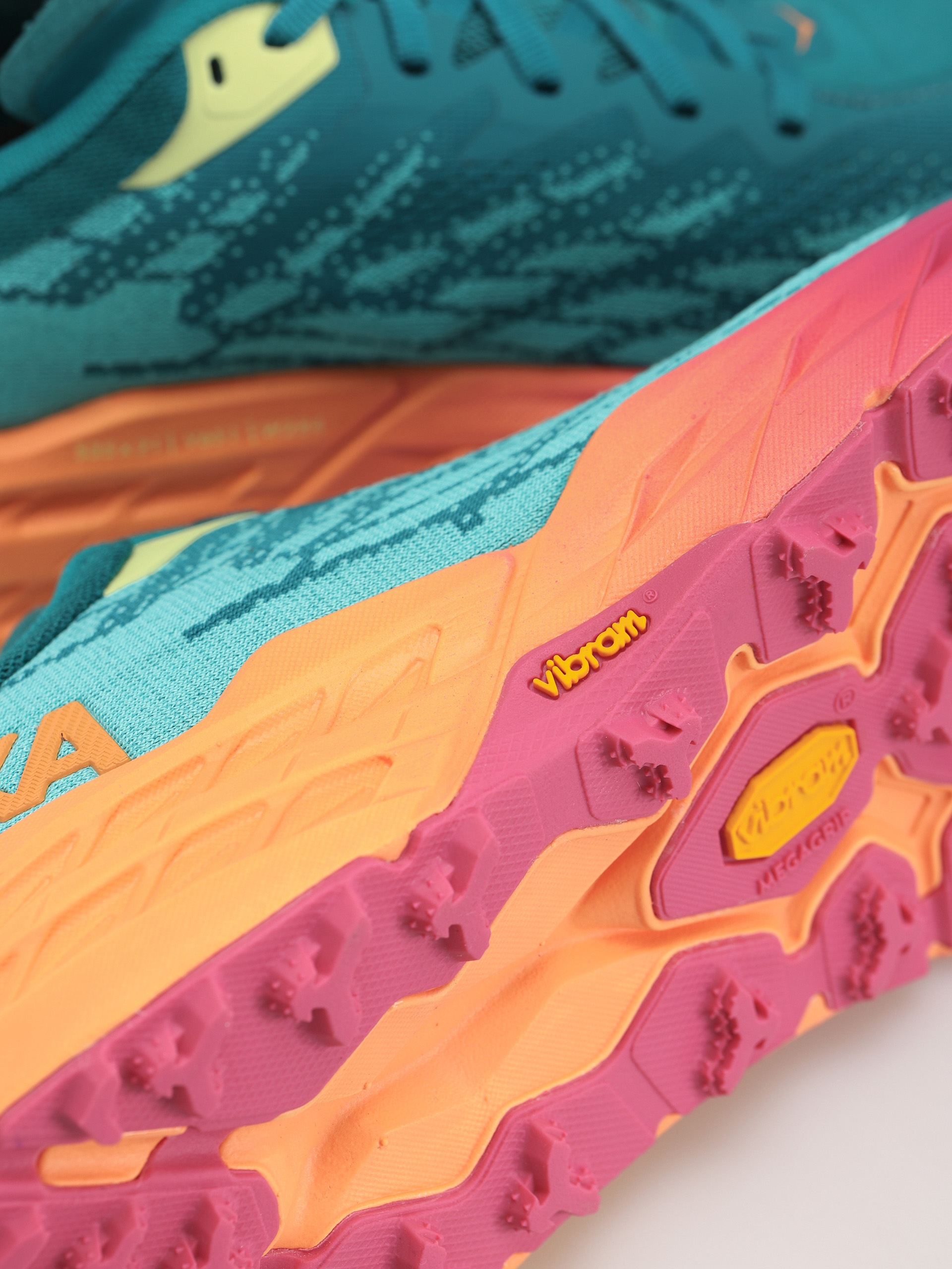 Hoka Speedgoat 5 Cipők (deep lake/ceramic)