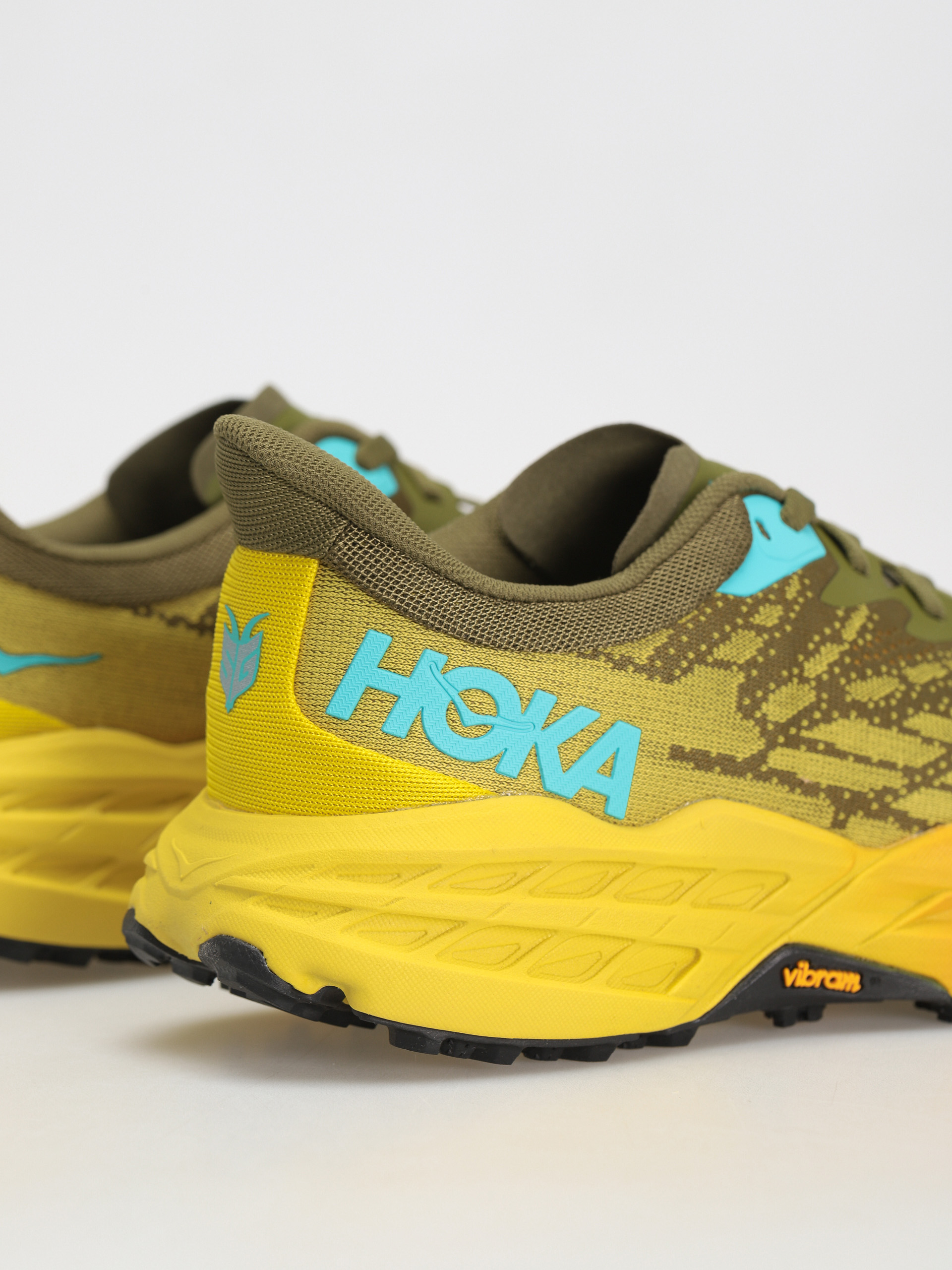 Hoka Speedgoat 5 Cipők (avocado/passion fruit)