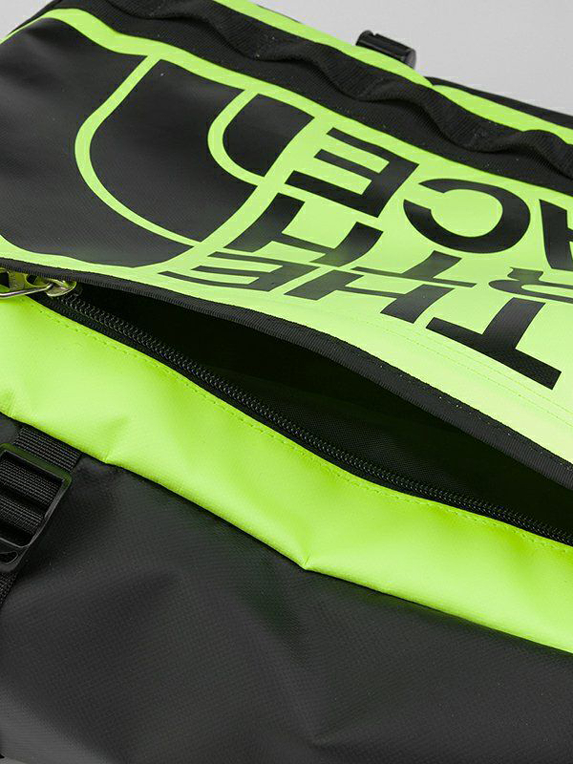 The North Face Base Camp Fuse Box Táska (led yellow/tnf black)