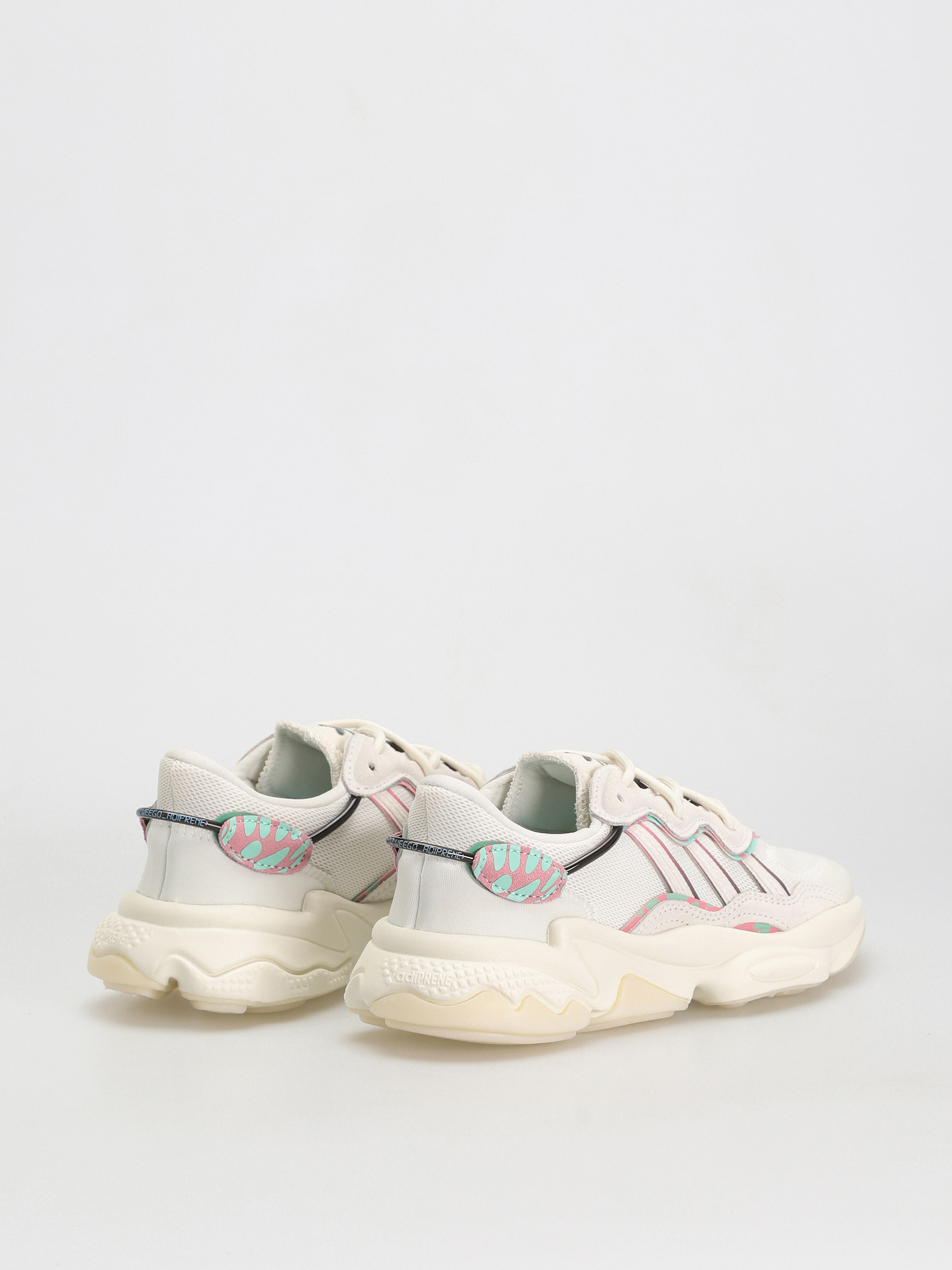 adidas Originals Ozweego Cipők Wmn (owhite/owhite/cblack)