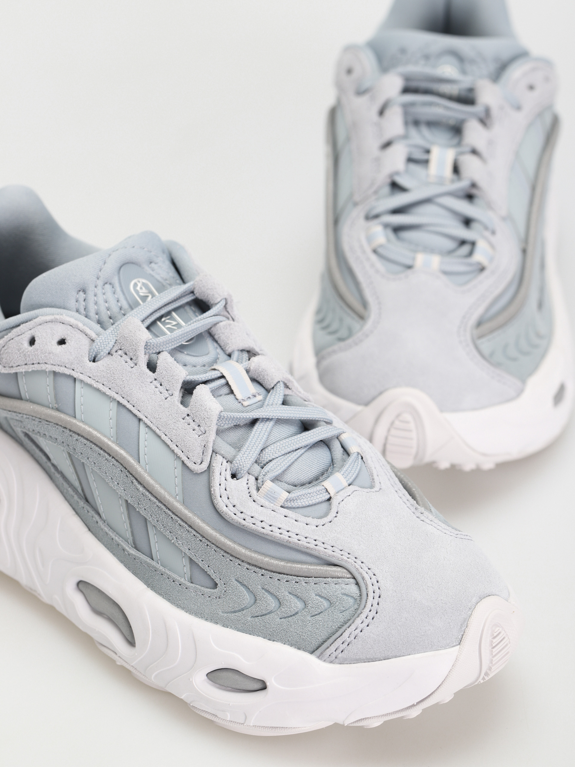 adidas Originals Oznova Cipők (lgtgre/lgtgre/dshgry)