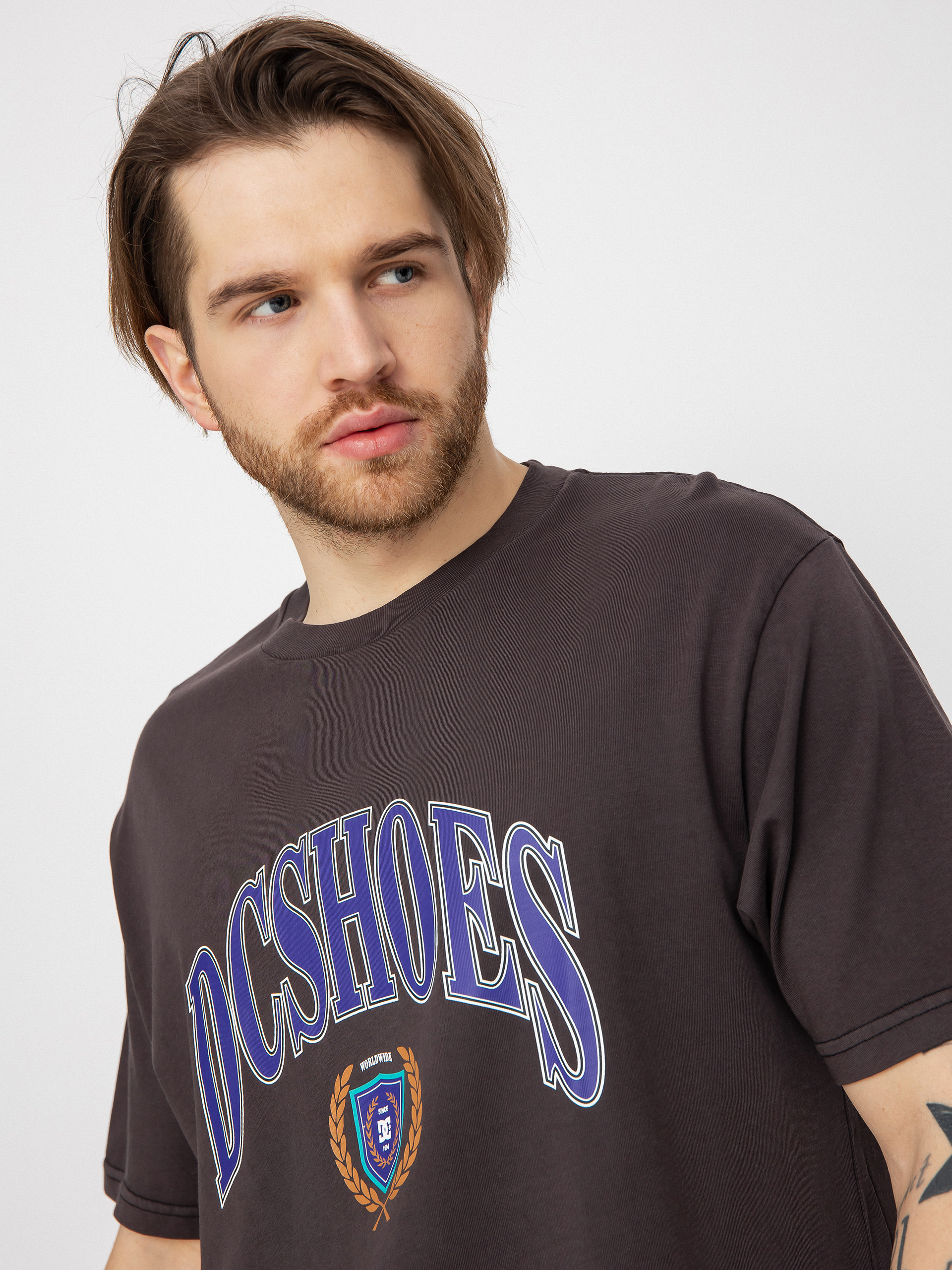 DC Upper Class póló (black enzyme wash)