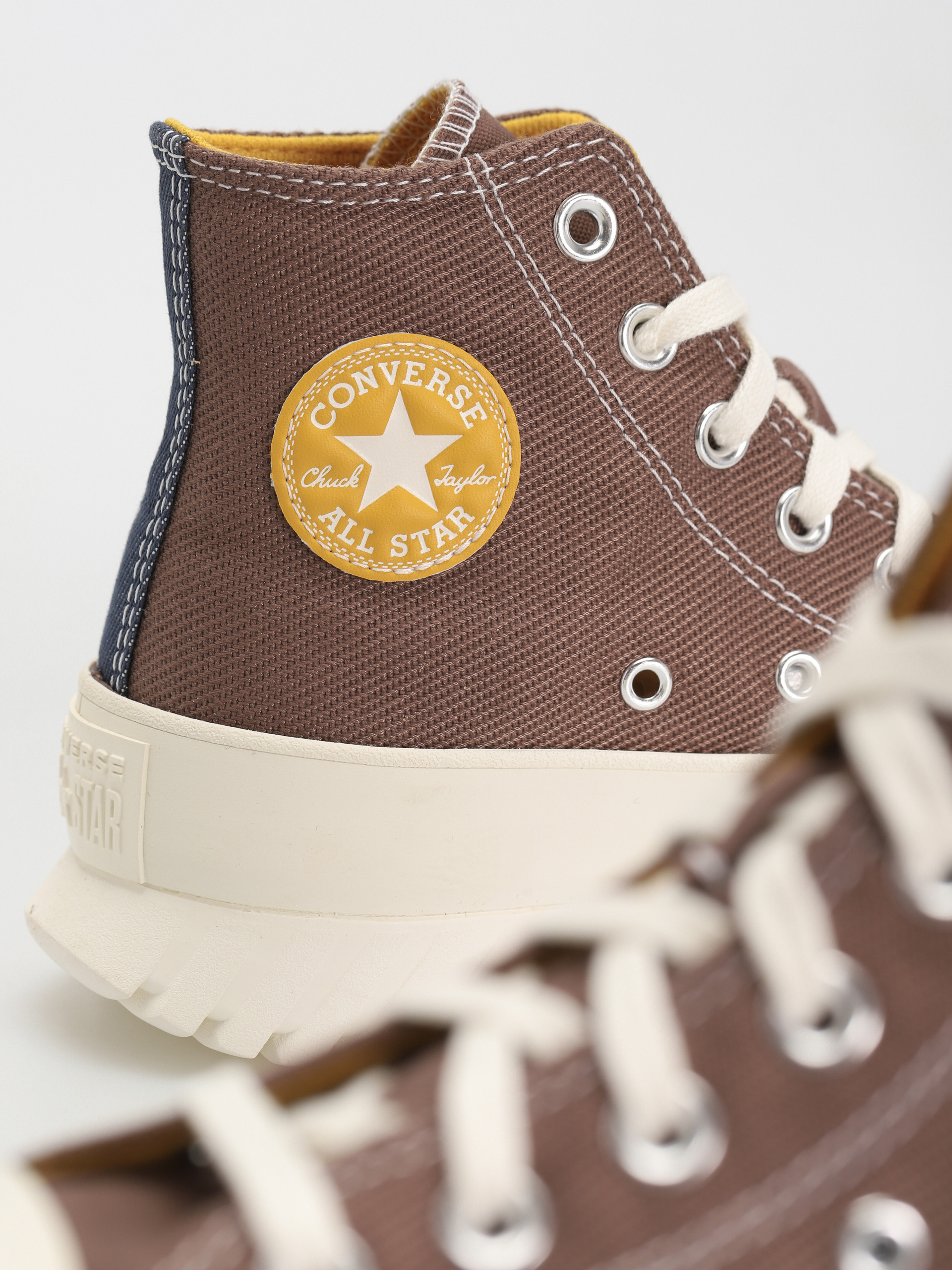 Converse Chuck Taylor All Star Lugged 2.0 Hi Cipők (squirrel friend)