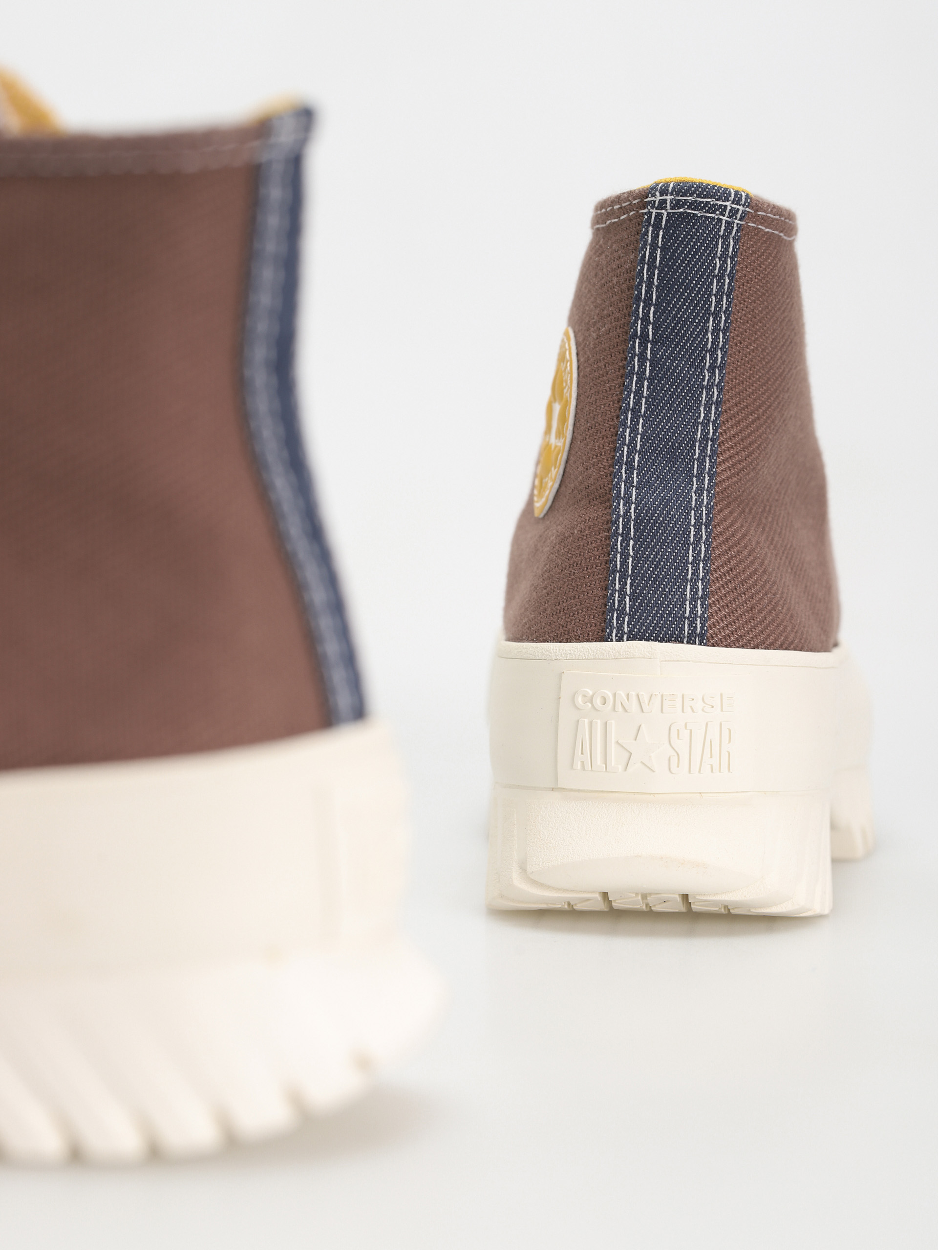 Converse Chuck Taylor All Star Lugged 2.0 Hi Cipők (squirrel friend)