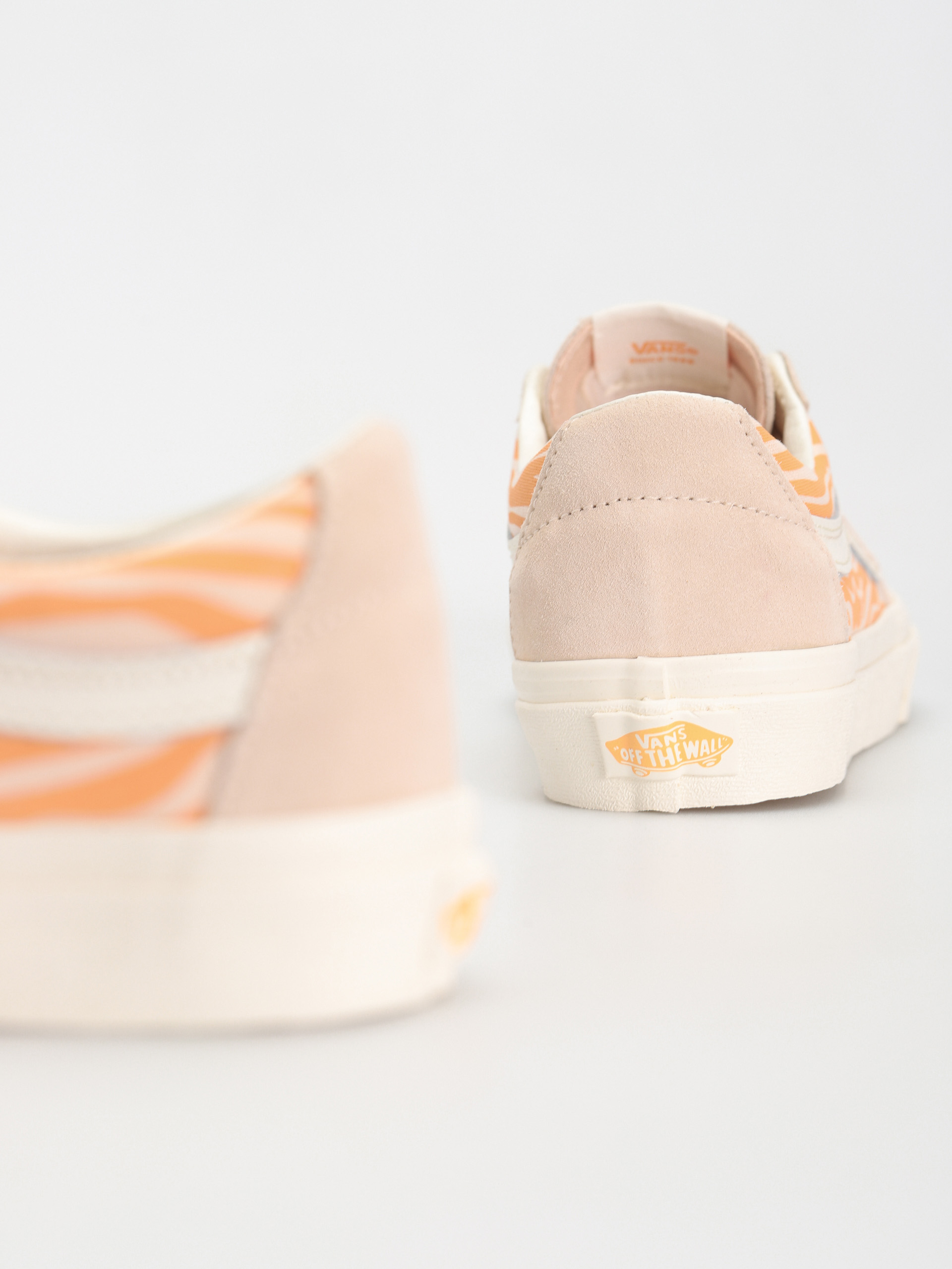 Vans Sk8 Low Cipők Wmn (tonal stripes peach dust)