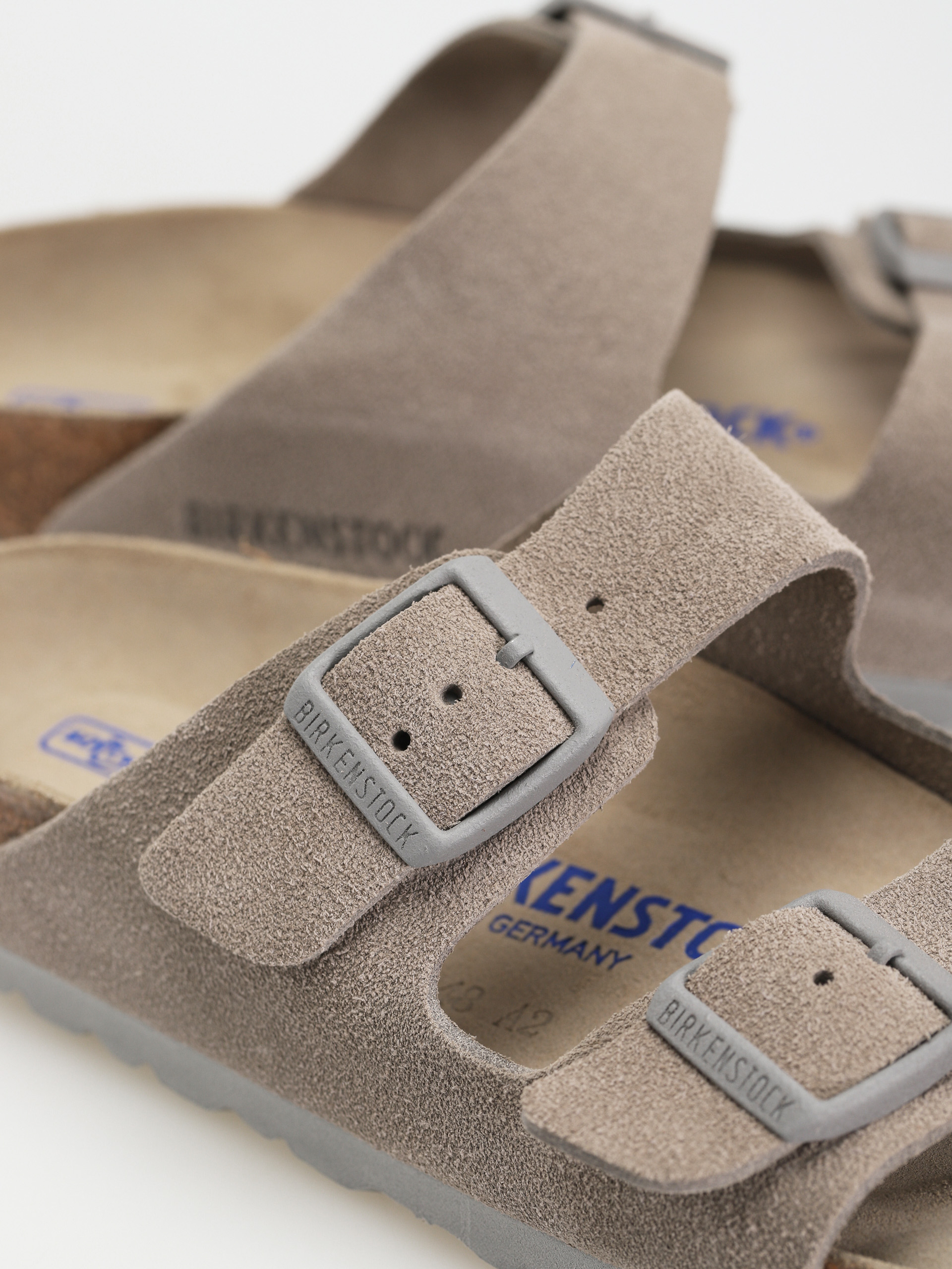 Birkenstock Arizona Suede Narrow Flip-flop papucsok Wmn (stone coin)