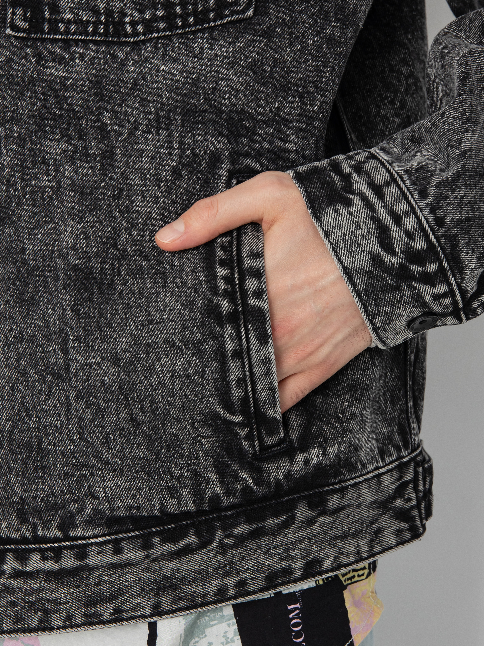 Volcom Mind Invasion Dzseki (black)