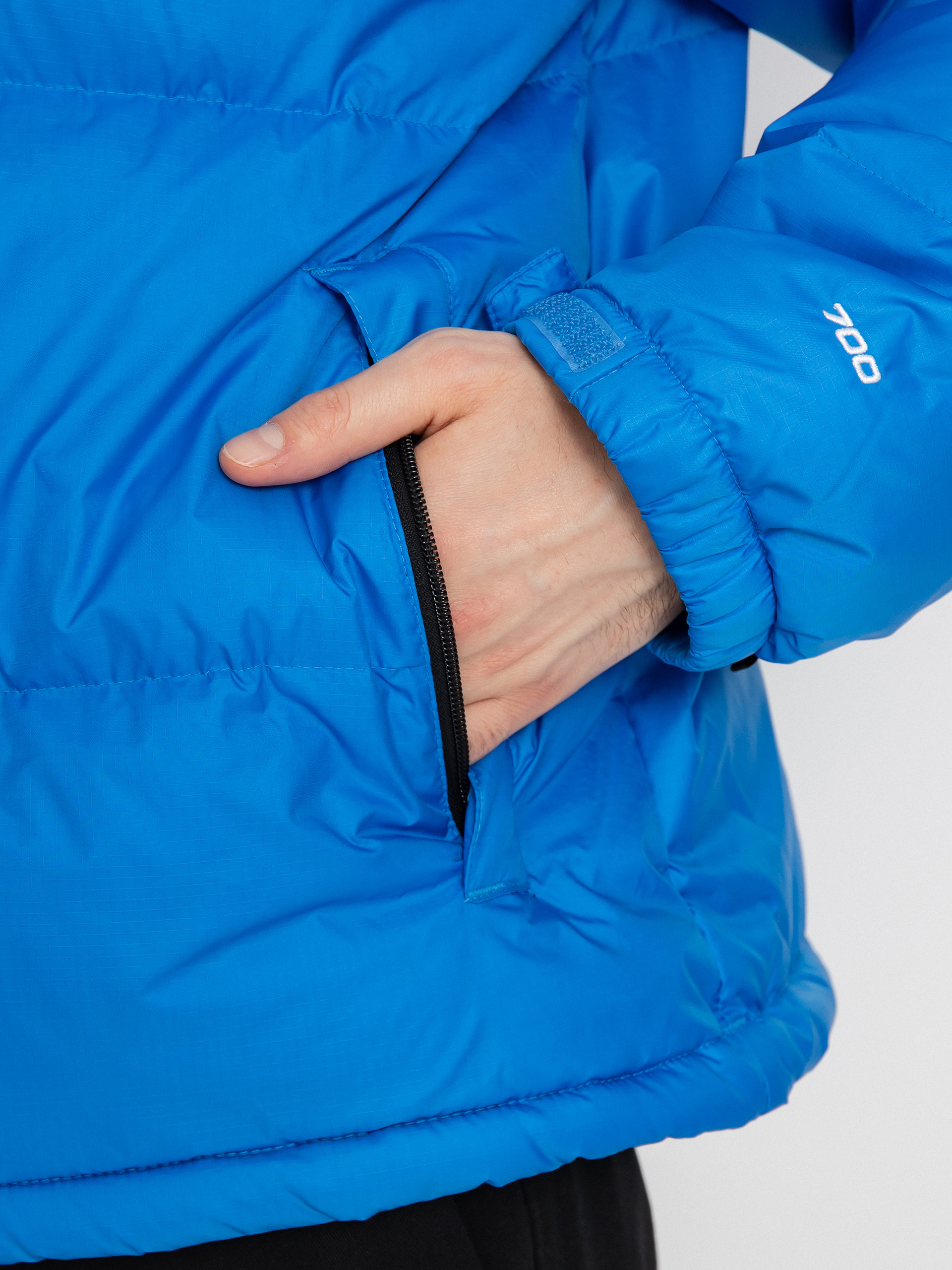 The North Face 1996 Retro Nuptse Dzseki (super sonic blue)