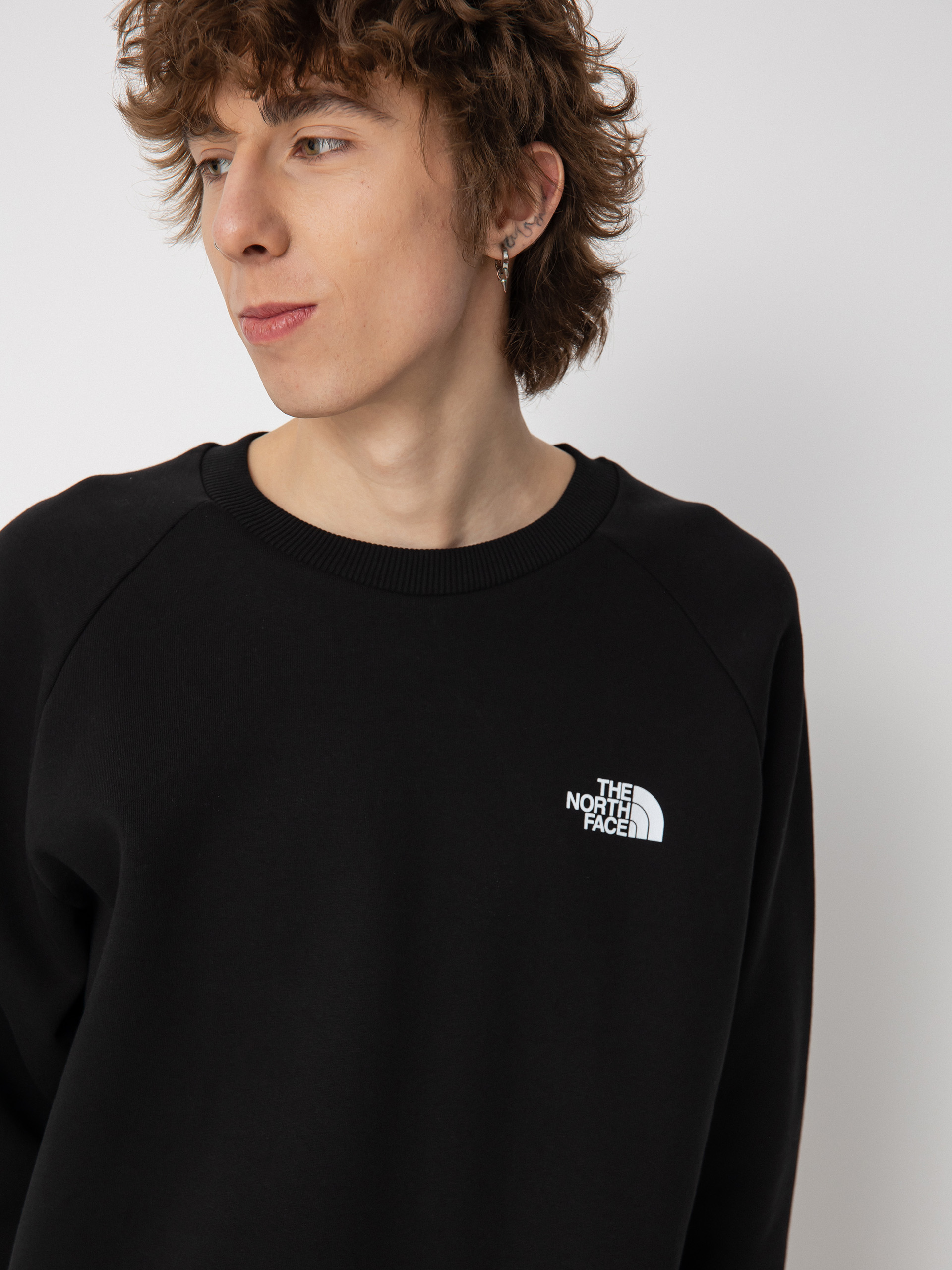 The North Face Raglan Redbox Pulóver (black/red)