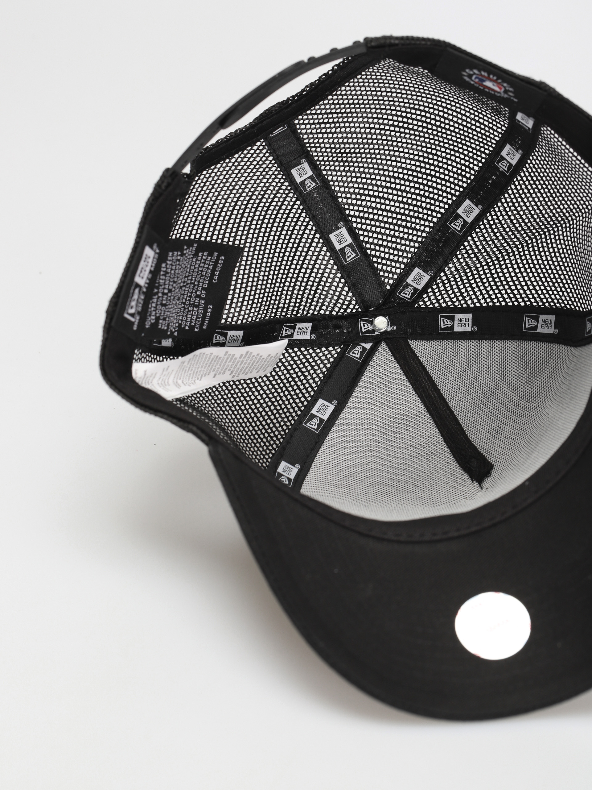 New Era Tonal Mesh Trucker Chicago White Sox Baseball sapka (black)