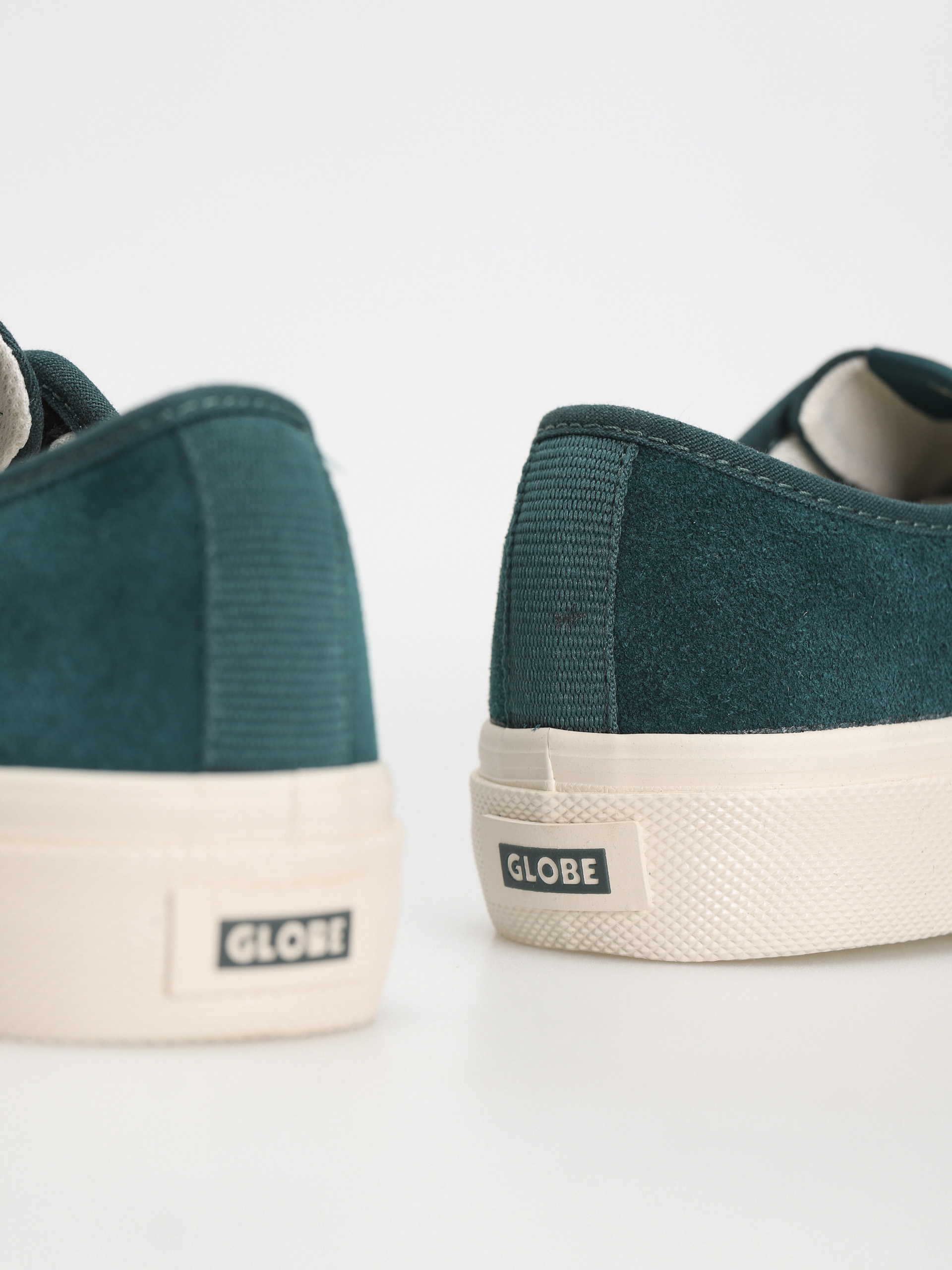 Globe Surplus Cipők (night green/montano)