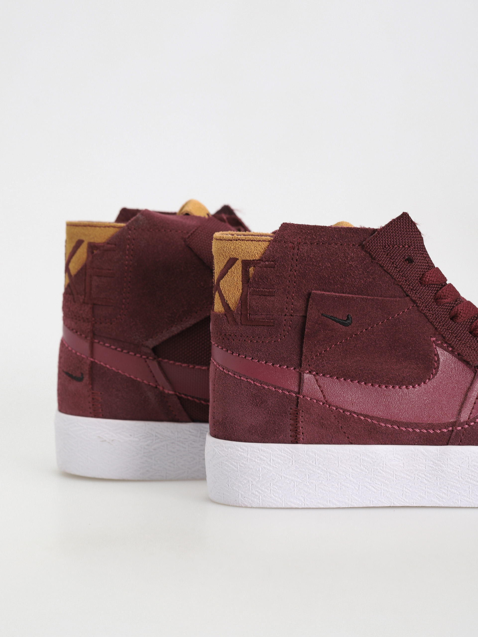 Nike SB Zoom Blazer Mid Prm Cipők (night maroon/rosewood night maroon white)
