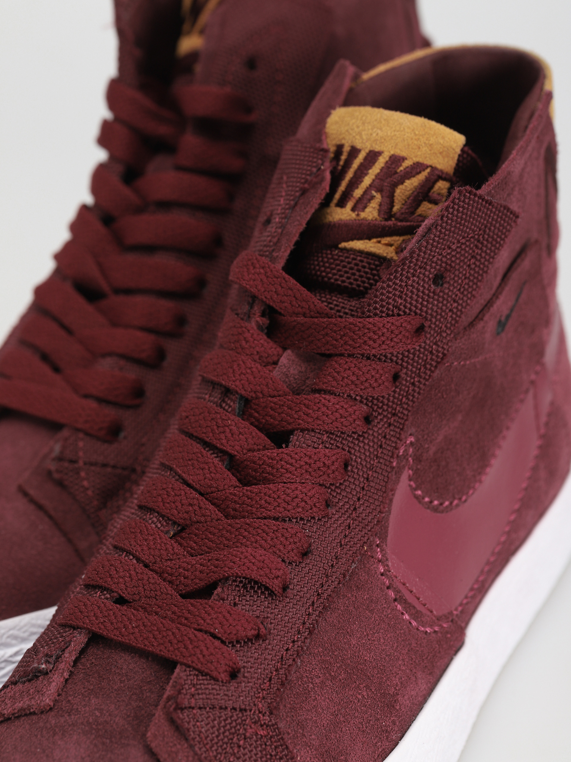 Nike SB Zoom Blazer Mid Prm Cipők (night maroon/rosewood night maroon white)