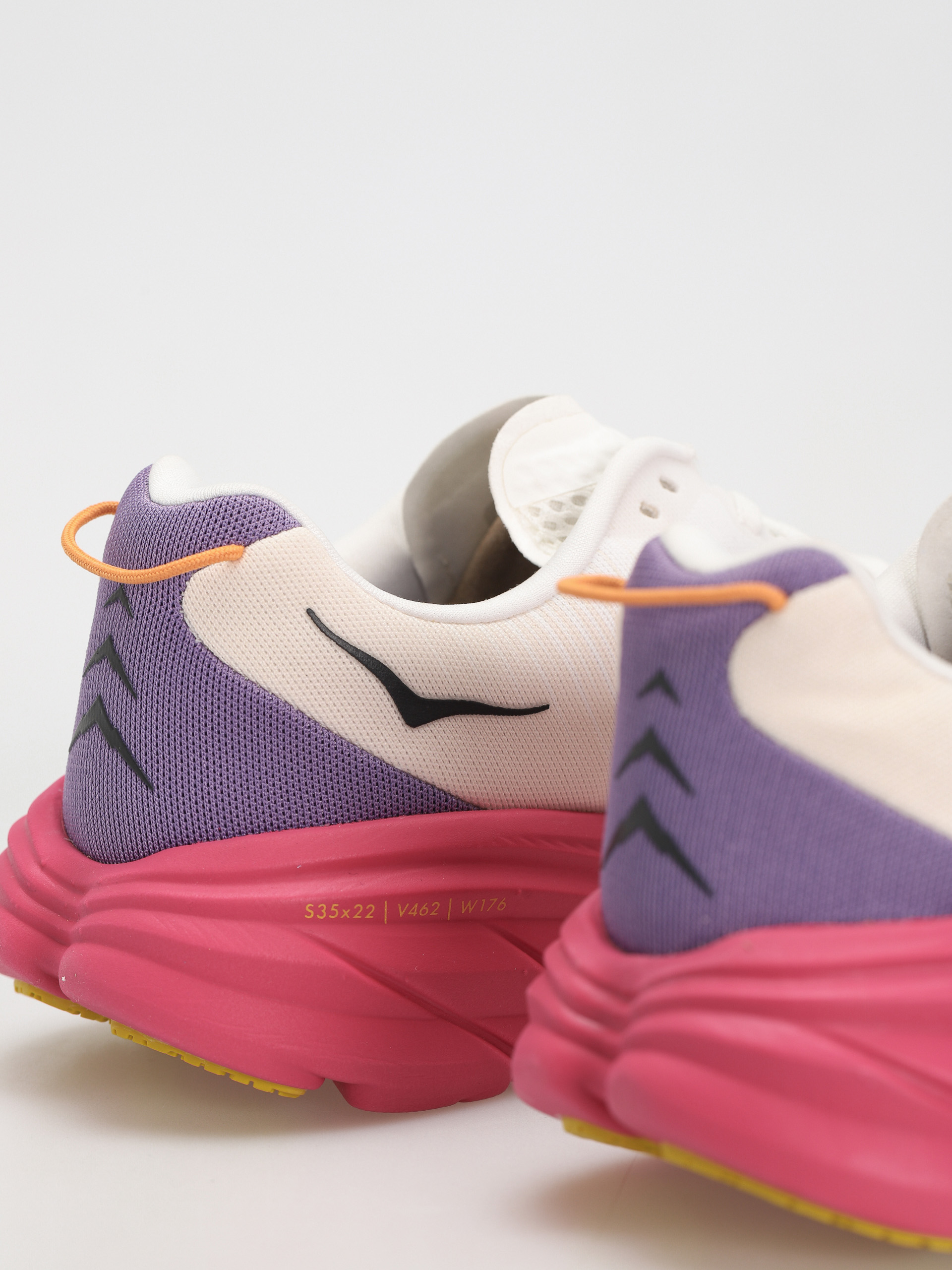 Hoka Rincon 3 Cipők Wmn (blanc de blanc/eggnog)