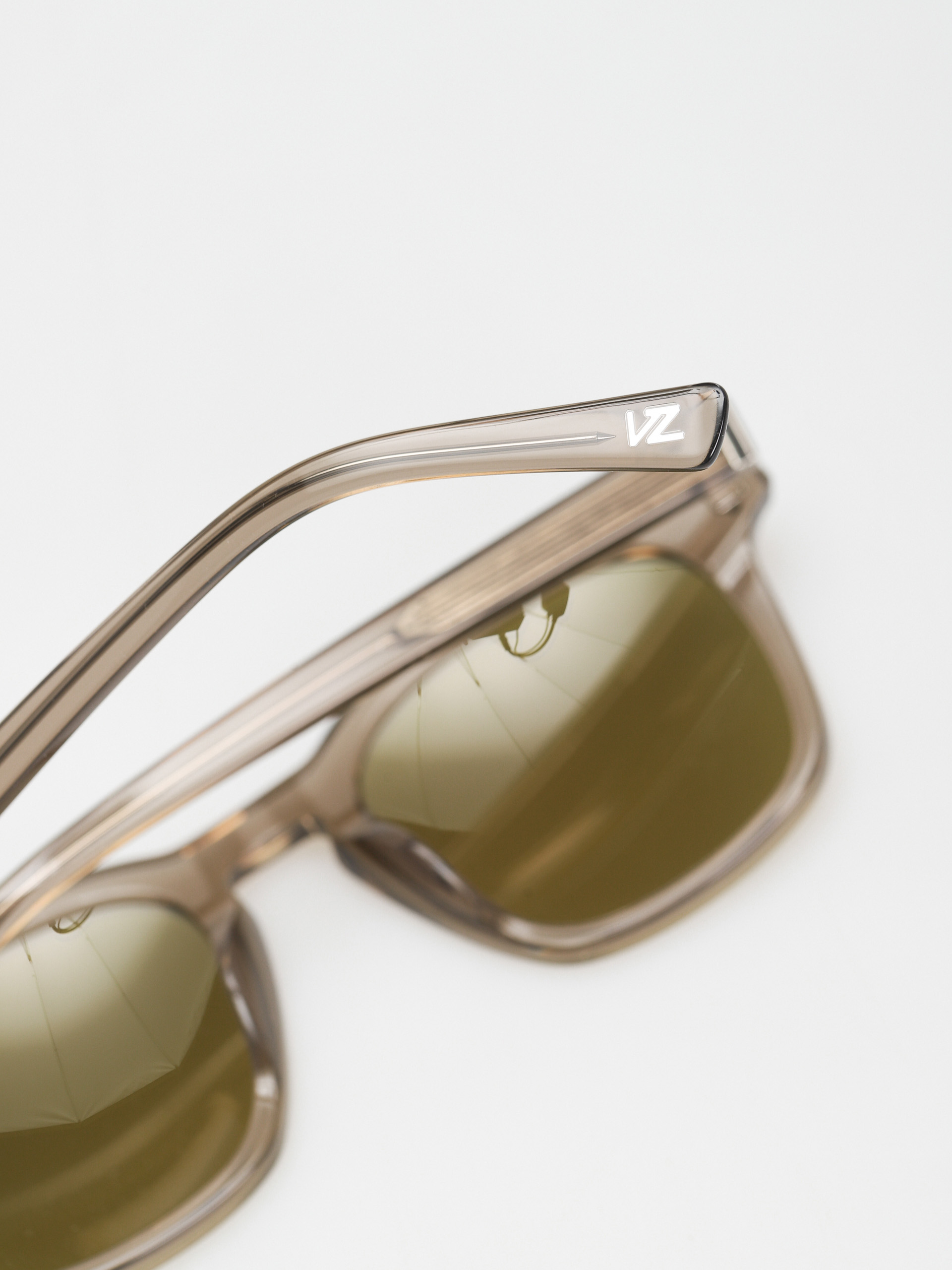 Von Zipper Morse Napszemüvegek (oyster/light green)