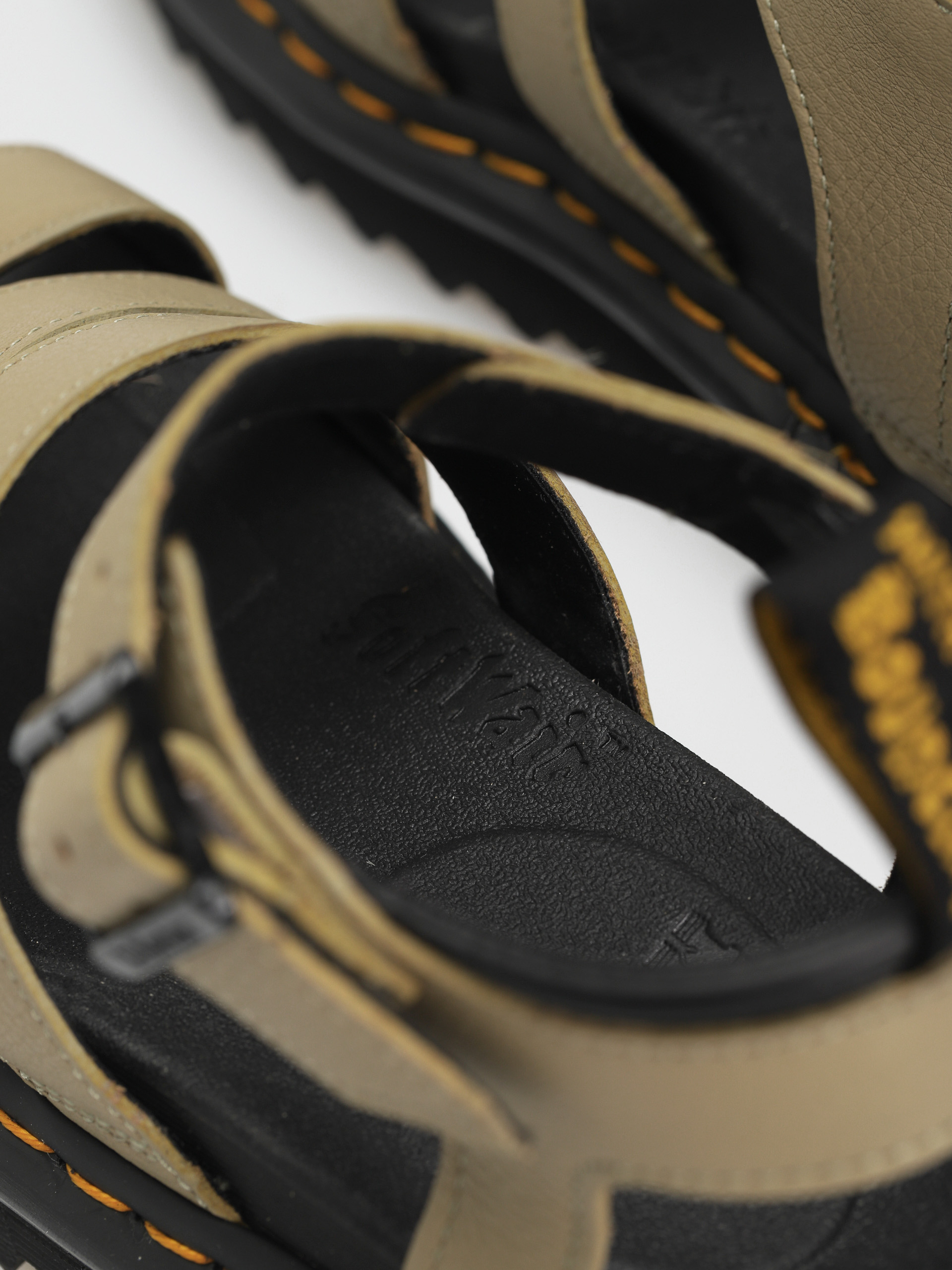 Dr. Martens Buty Blaire Szandálok Wmn (pale olive)